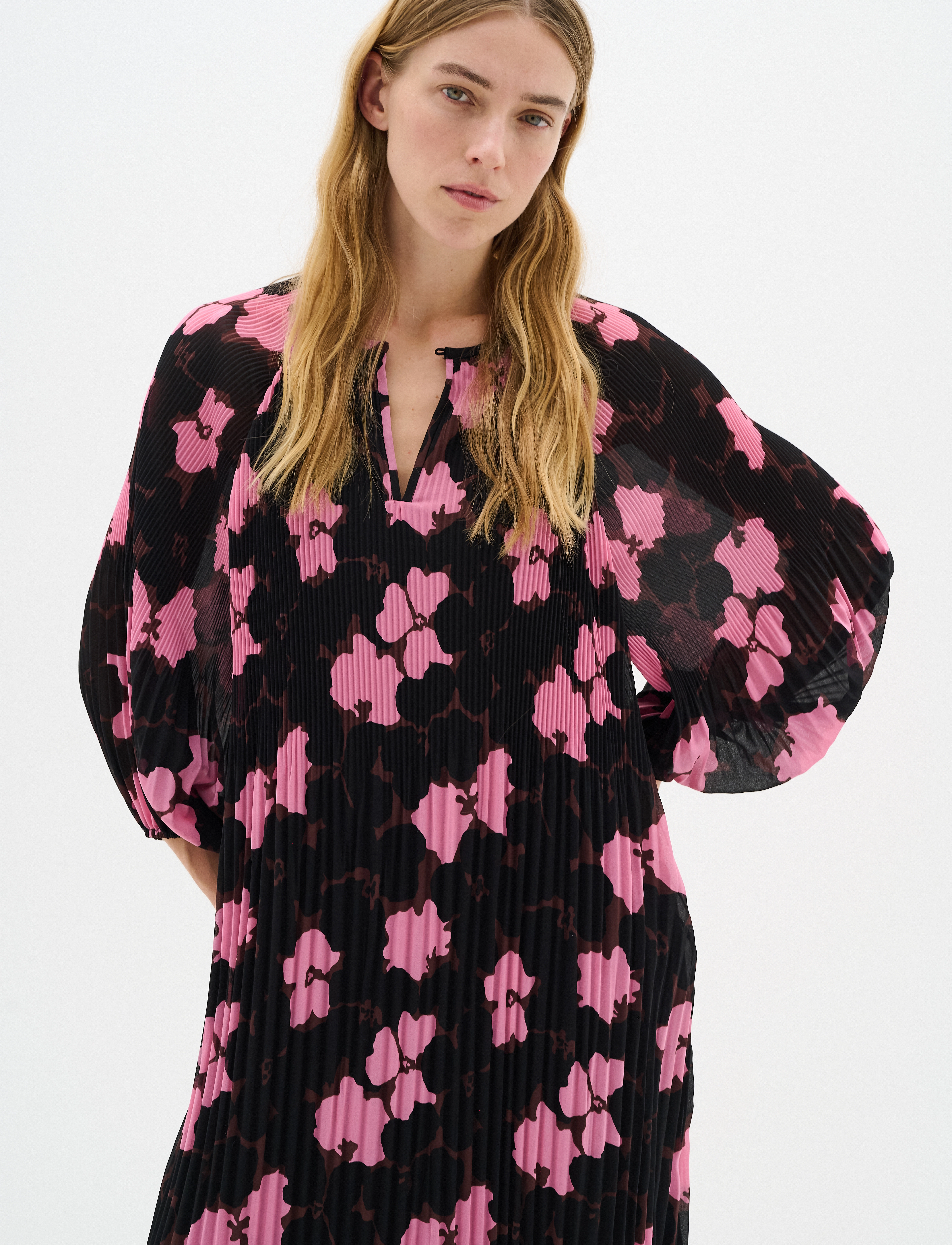 InWear MendraIW Long Dress - Maxi kjoler - CASHMERE PINK CUT OUT FLOWER / black