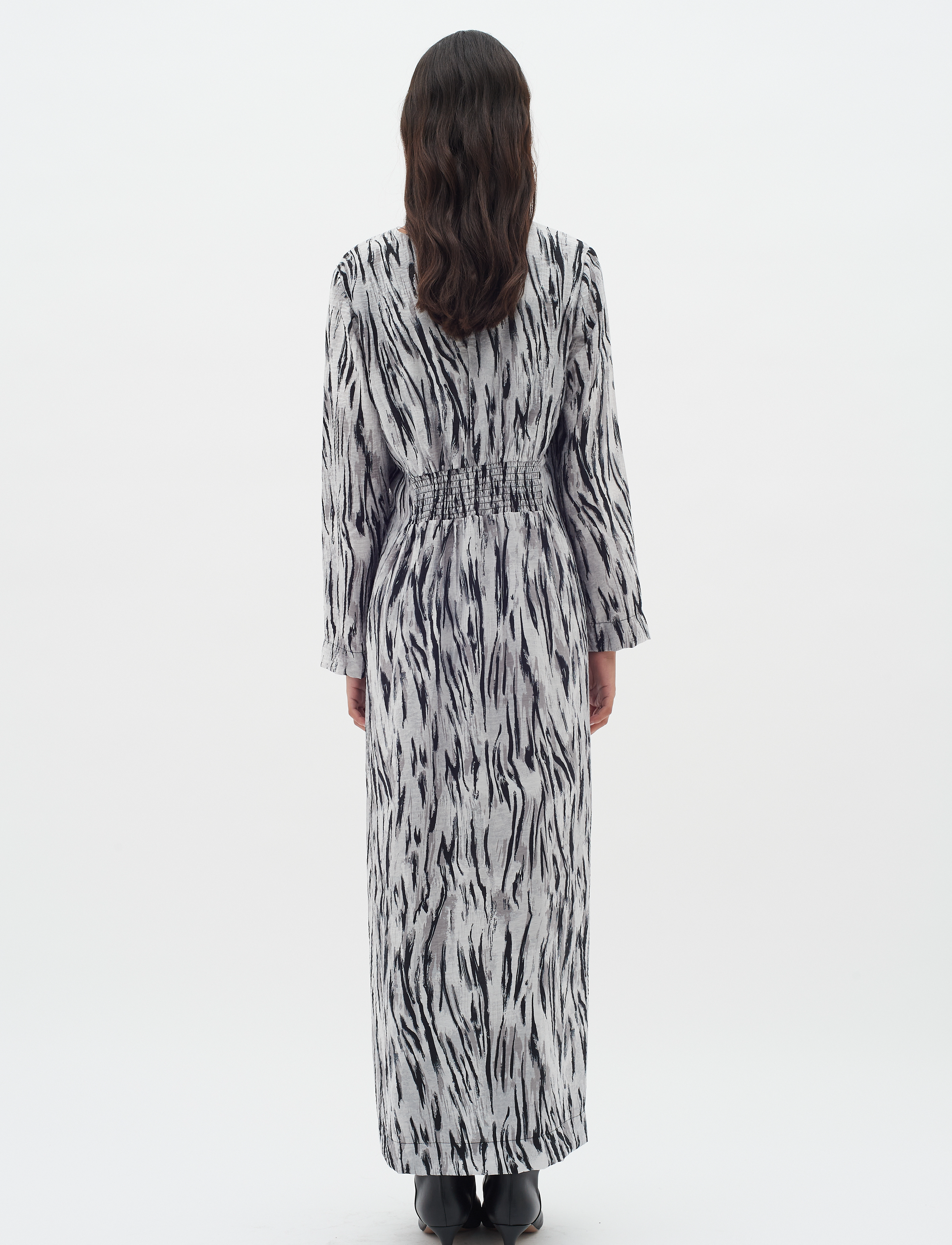 InWear - MildaIW Dress - maxi kjoler - grey soft fur - 4