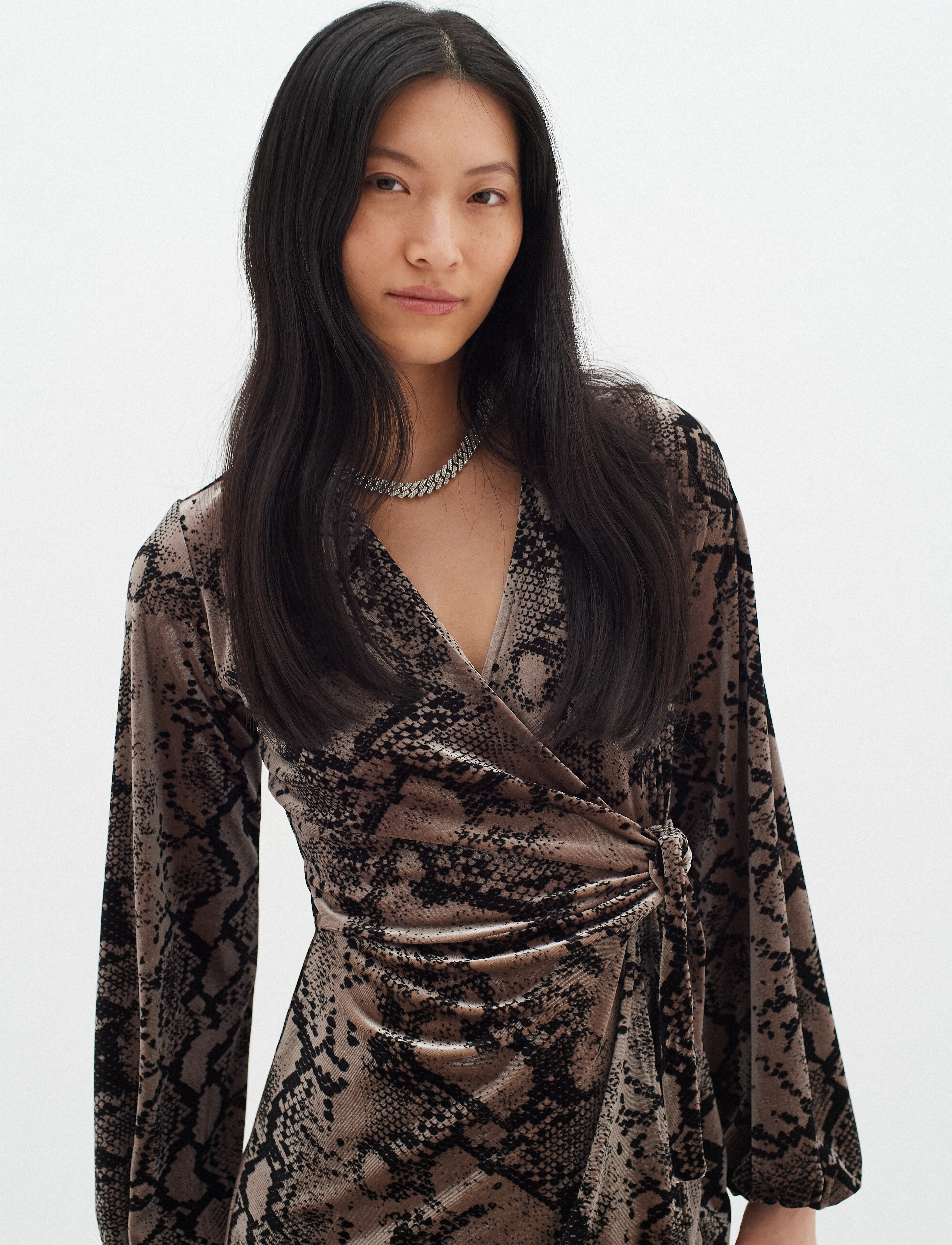 InWear BrynnIW Goriel Wrap Dress - Kjoler - SANDY SNAKE / brown