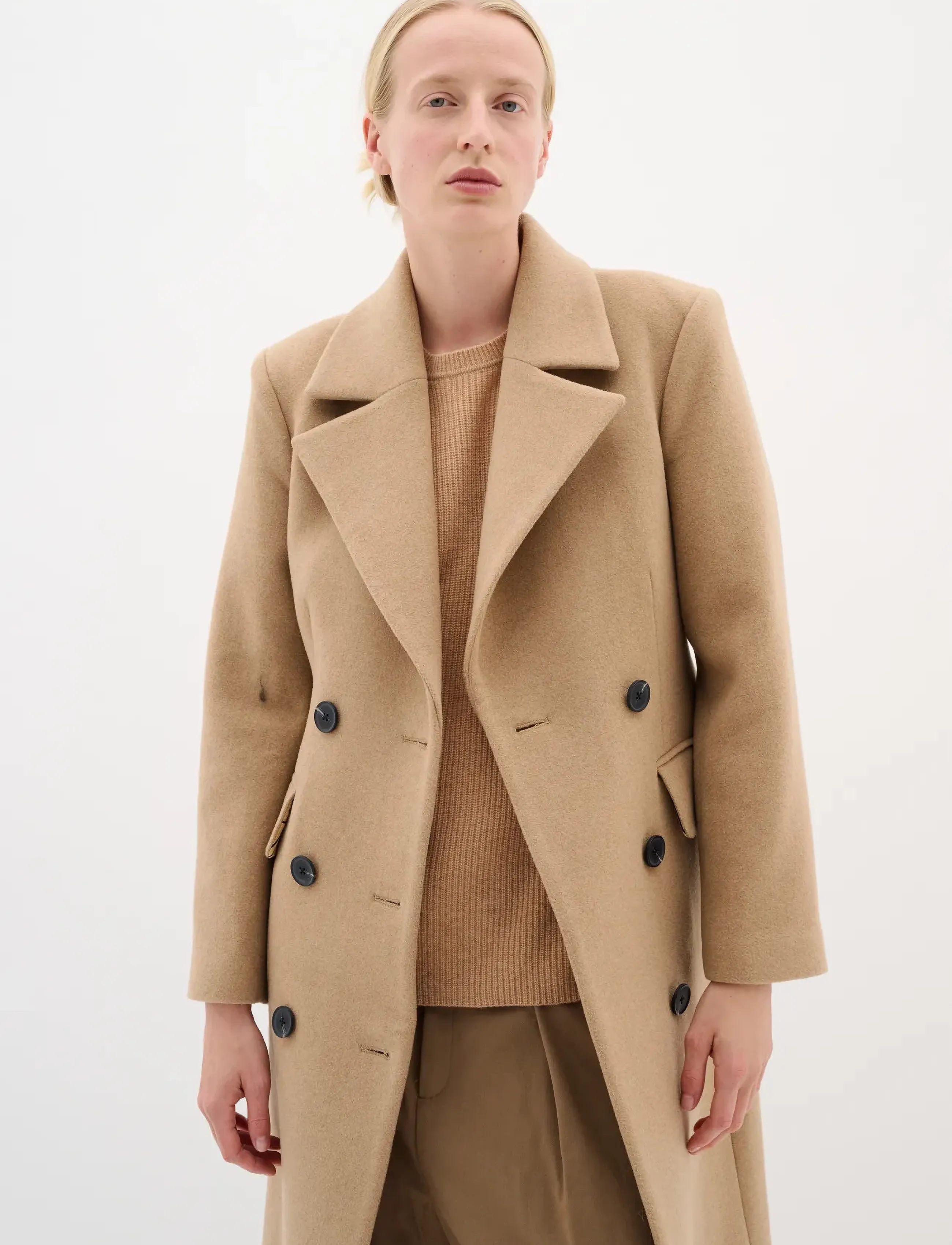 Thoraiw Lapel Coat R