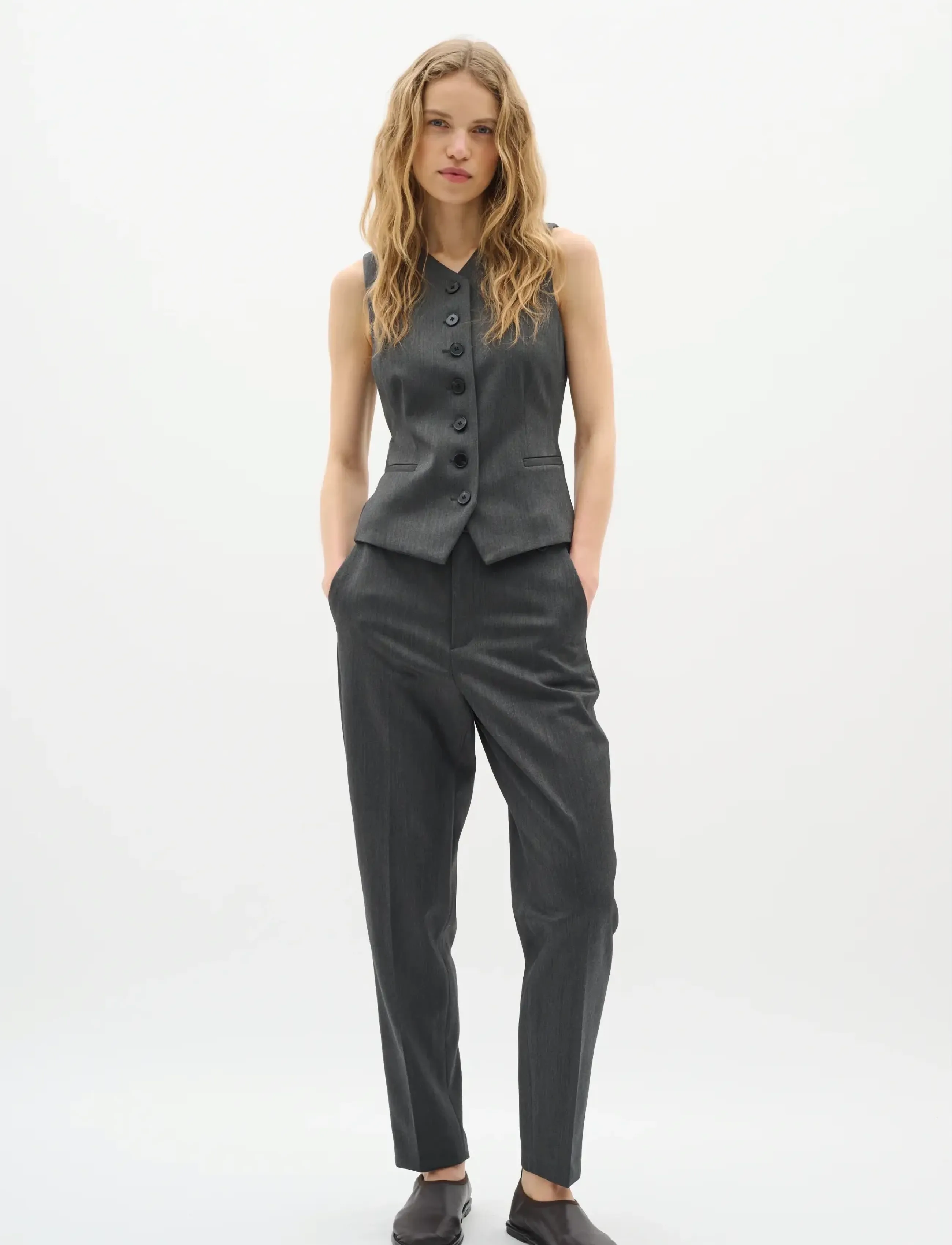 InWear Brunildaiw Tapered Pant kostymbyxor dam – bild 2