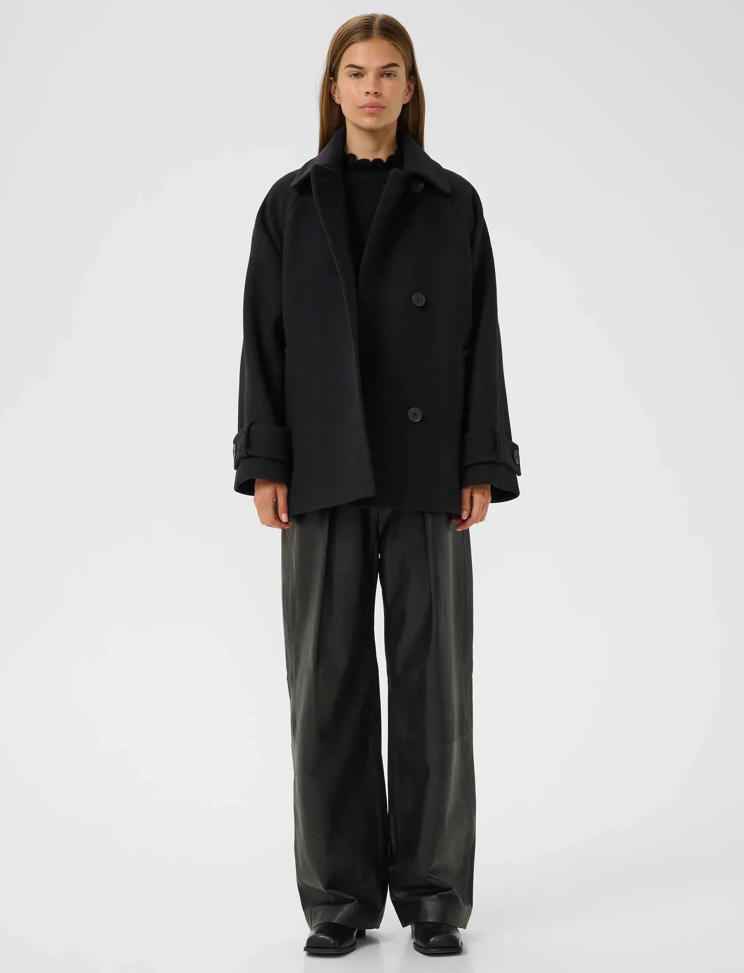 Thoraiw Minona Coat R 2