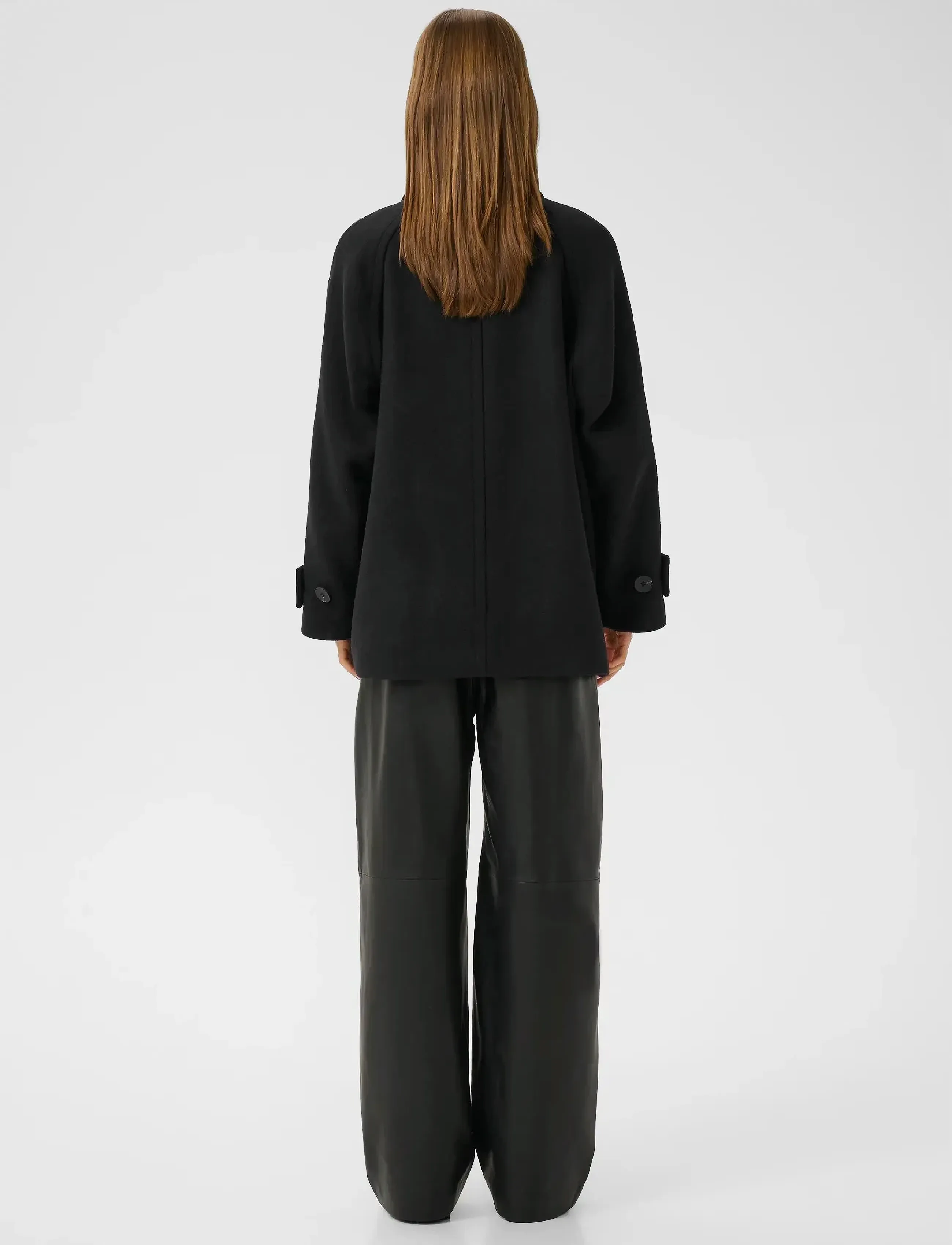 Thoraiw Minona Coat R 3