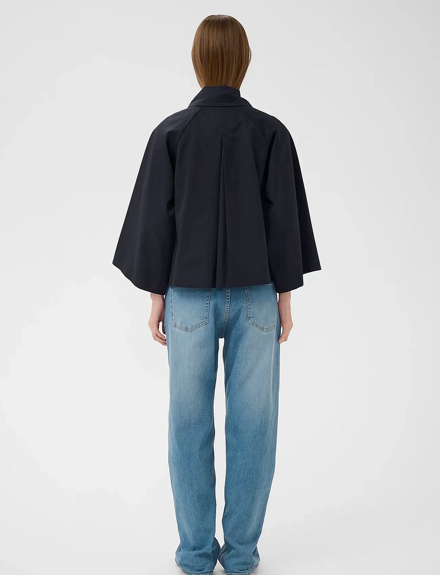 InWear - HINONAIW CAPE JACKET - kerged mantlid - marine blue - 4
