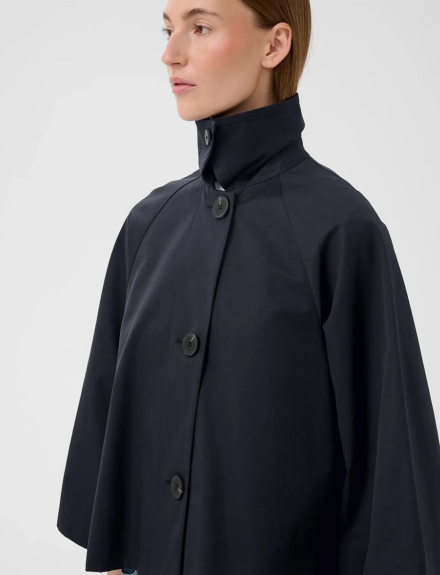 InWear - HINONAIW CAPE JACKET - kerged mantlid - marine blue - 5