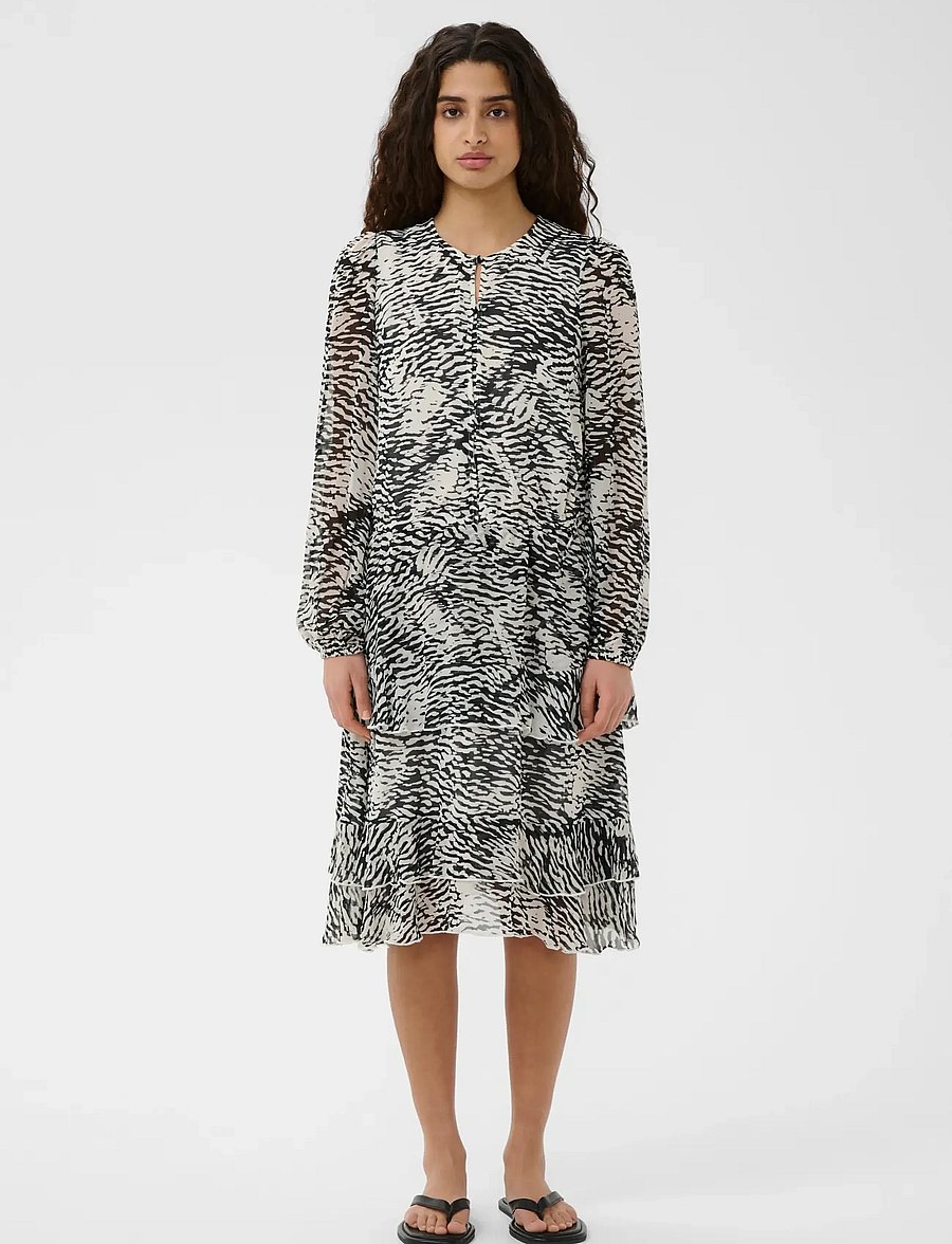 InWear - LYONIW SHORT DRESS - sommerkleider - black wavy structure - 0