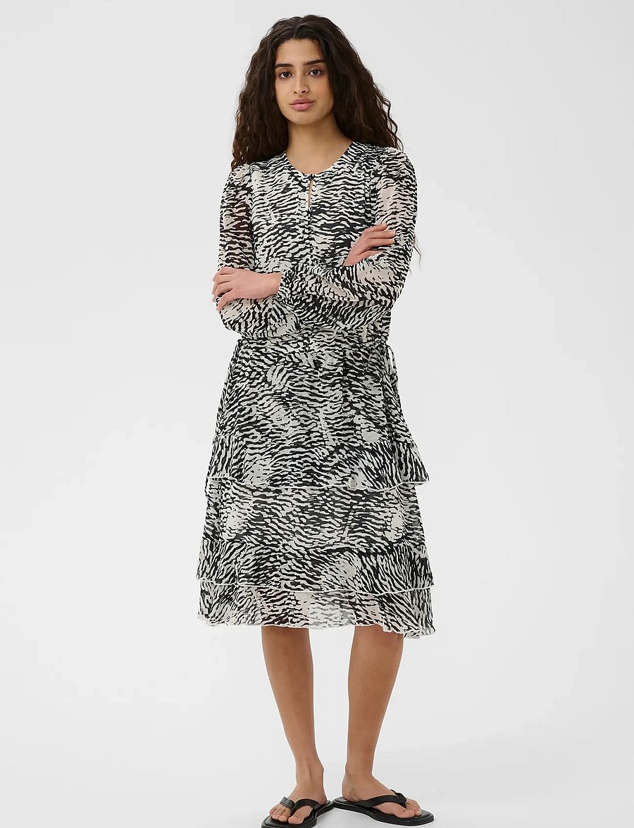 InWear - LYONIW SHORT DRESS - sommerkleider - black wavy structure - 5