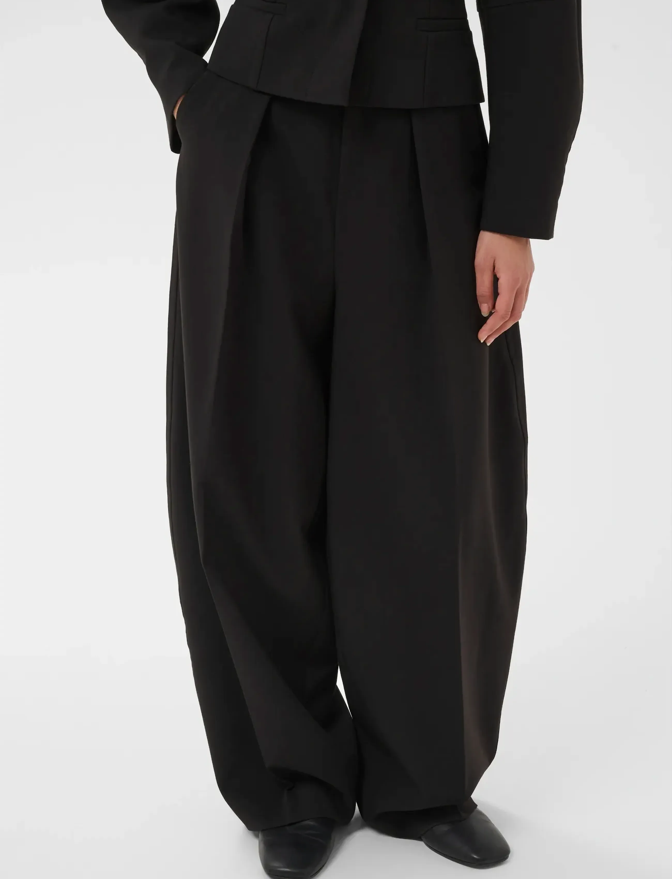 InWear Chayceiw New Barrel Pant, 34, Black, Trousers > Barrel Trousers, Dame