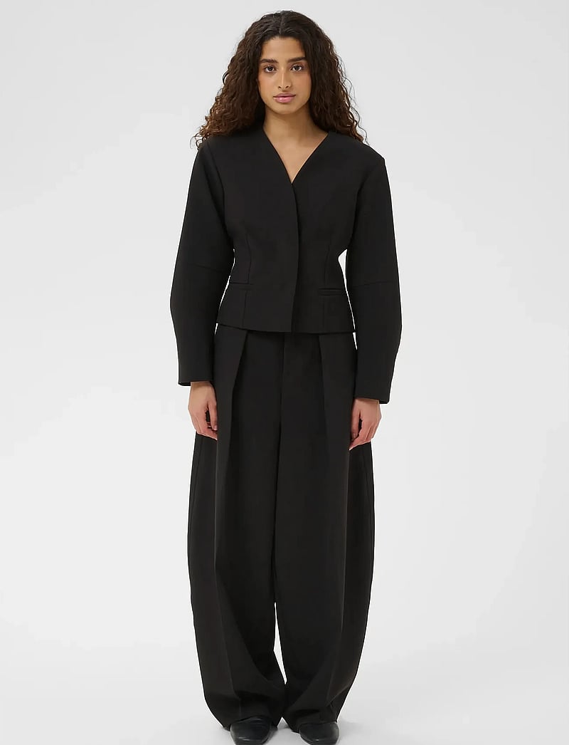 InWear - CHAYCEIW NEW BARREL PANT - barrel püksid - black - 3