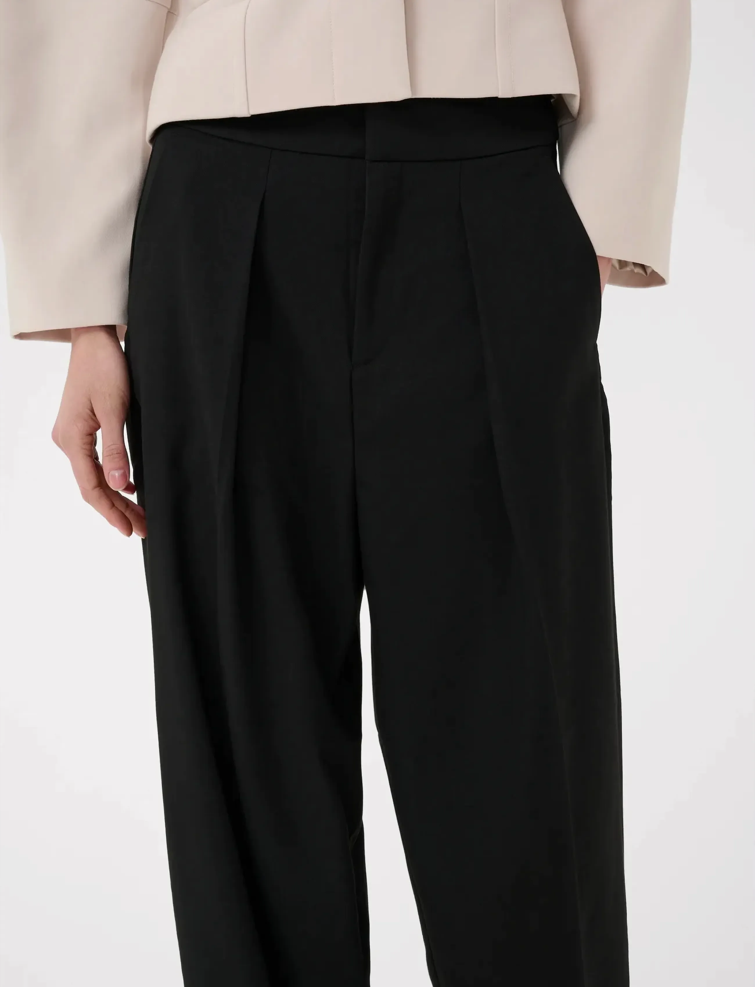 InWear - CADIEIW CORE BARREL PANT - barrel-bukser - black - 5