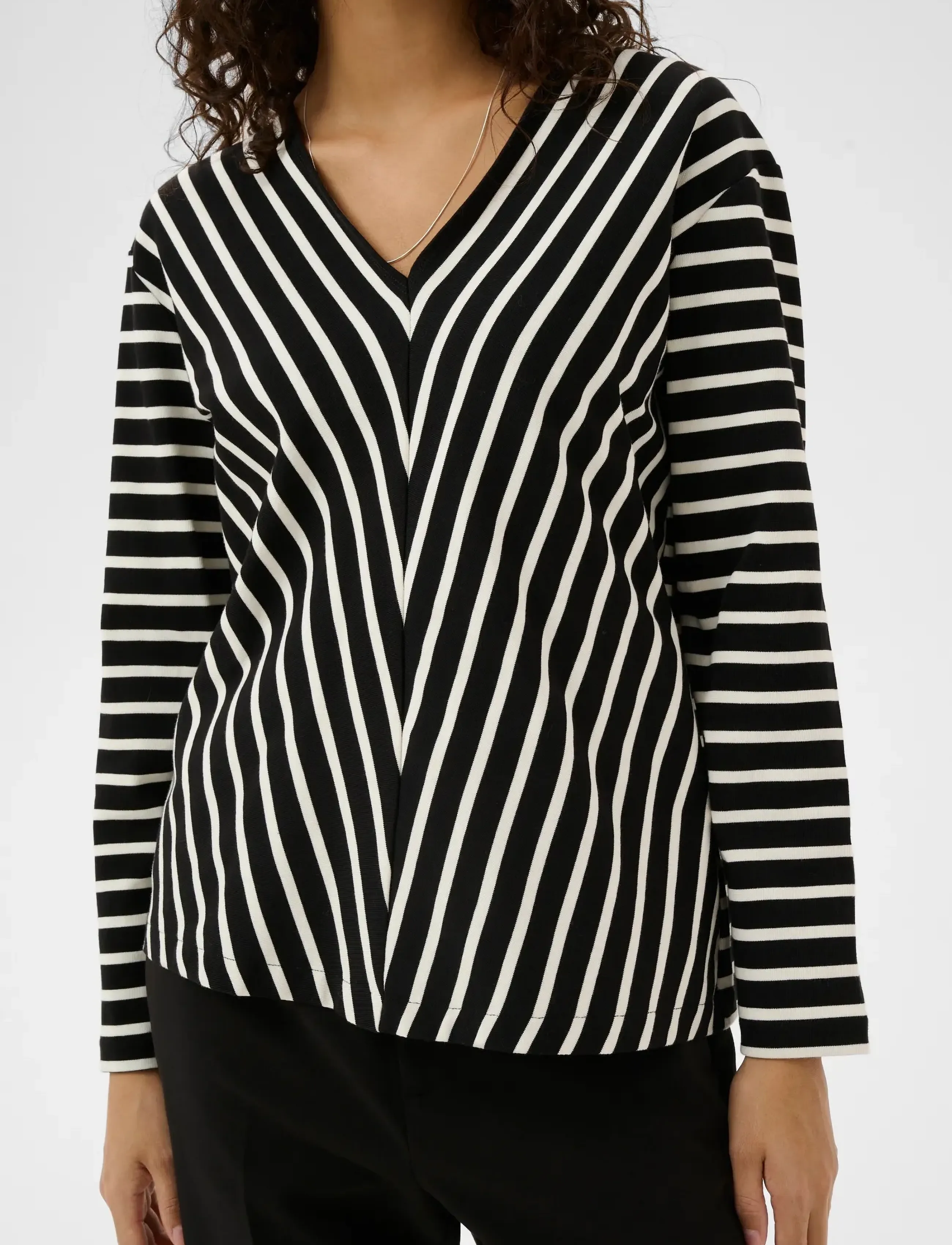 InWear - DELLAIW V-NECK T-SHIRT - langerma toppar - black / whisper white stripe - 5