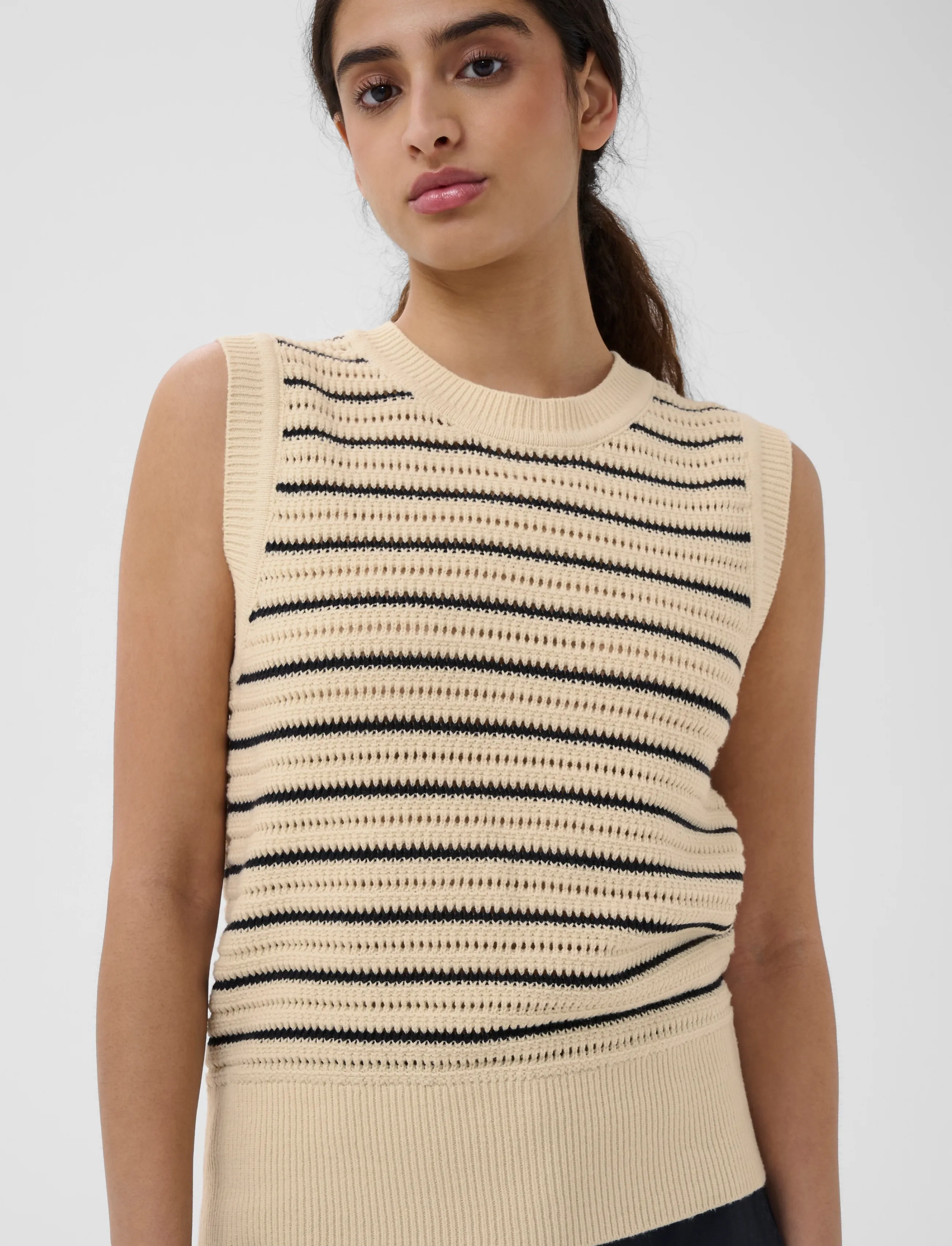 InWear - NELLIIW TOP - strickwesten - black/ whisper white - 5