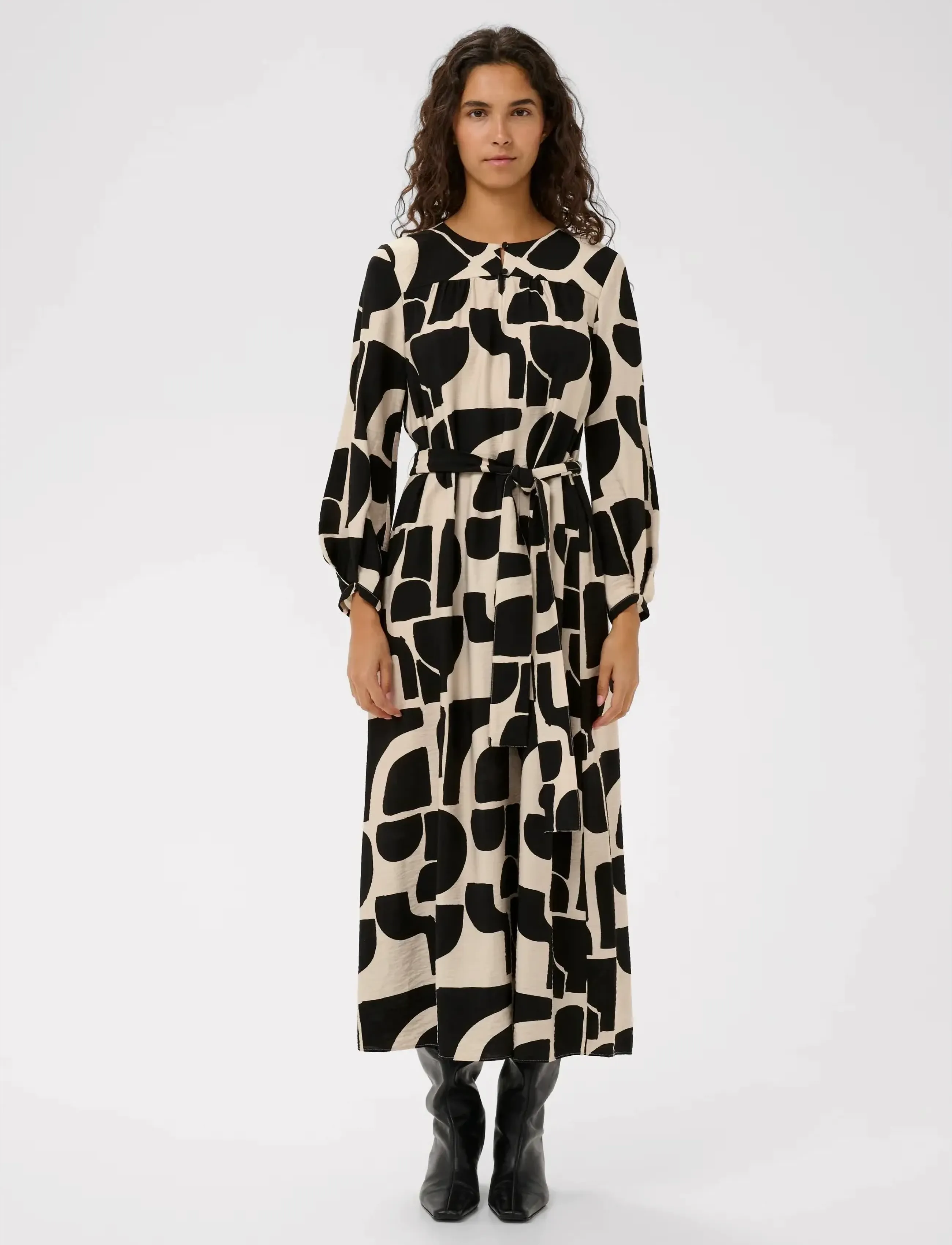 InWear LYNNIW BELTED DRESS - Maxi Dresses - BLACK SOFT BLOCKS / black