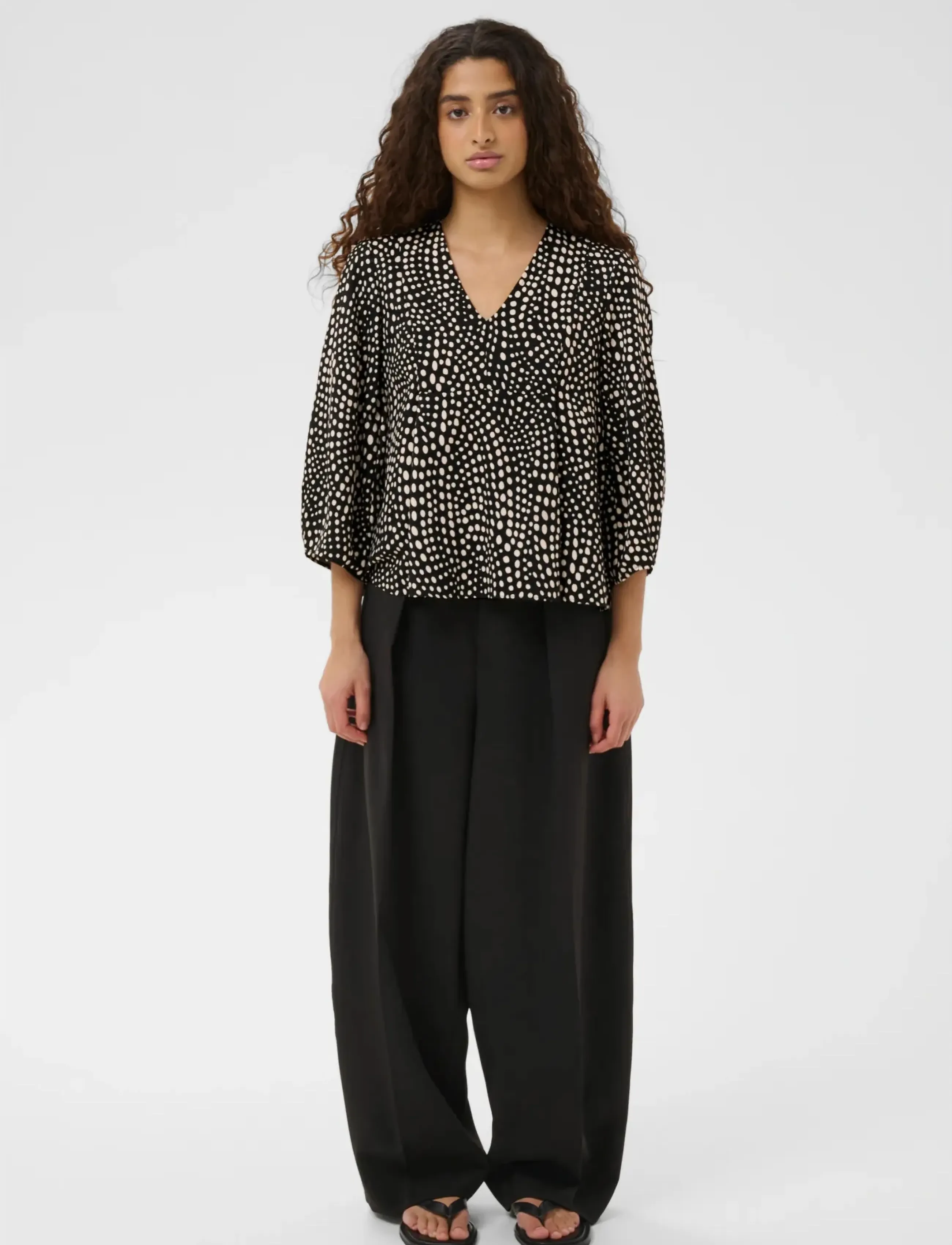 InWear - LIBERTYIW V-NECK - langärmlige blusen - black faded dot - 3