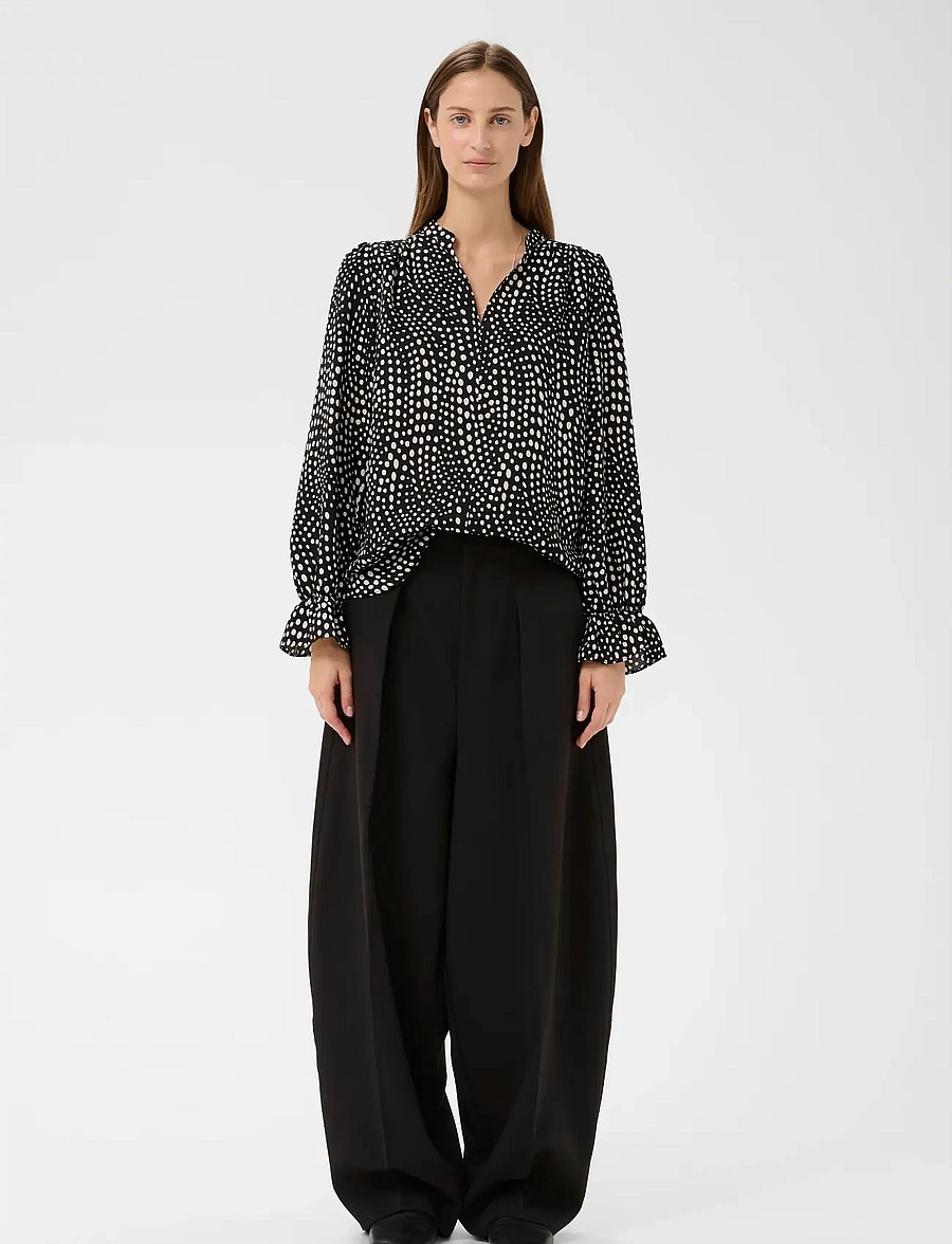 InWear - LIBERTYIW BLOUSE - langærmede bluser - black faded dot - 3