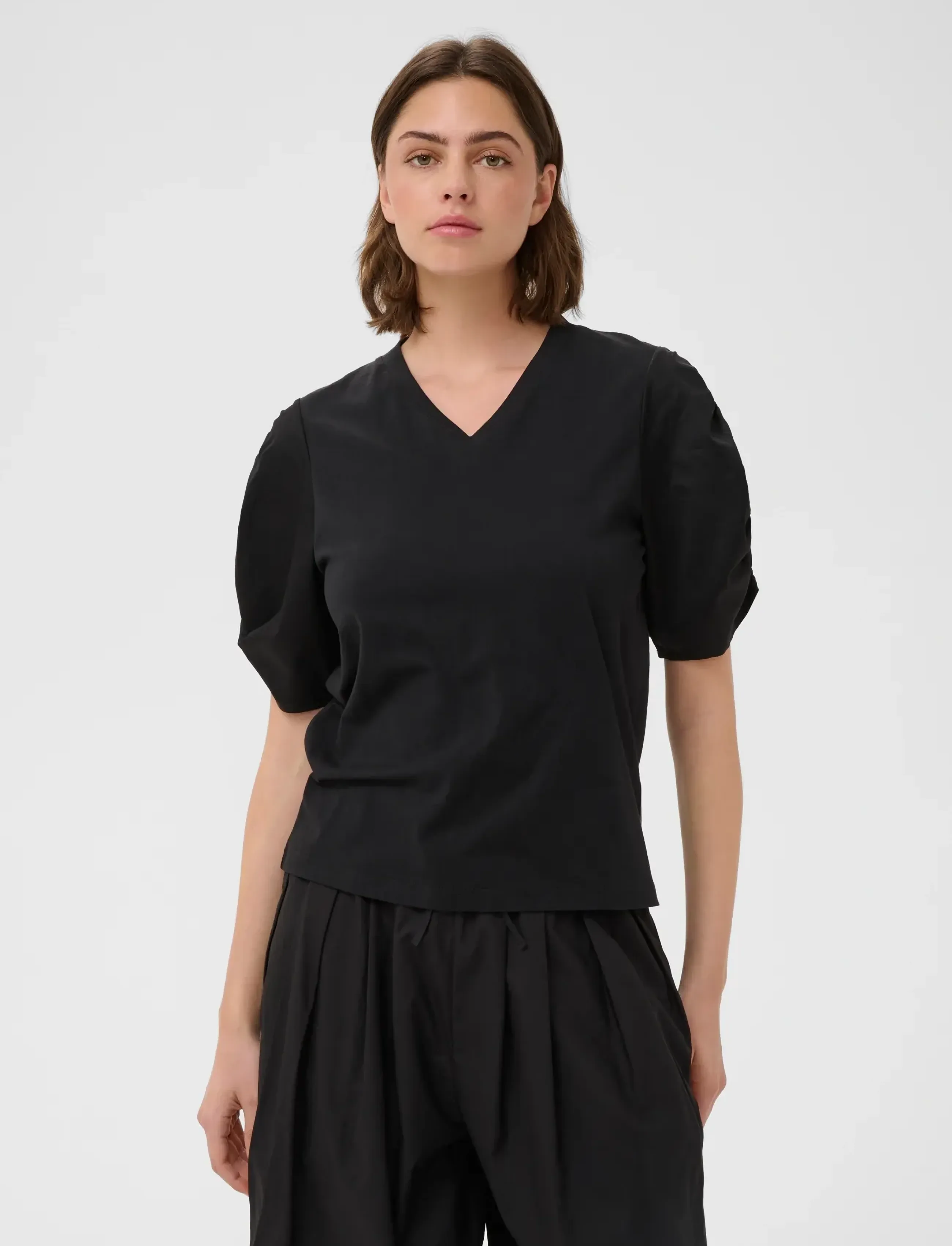 InWear GUDRUNIW V-NECK TSHIRT - T-shirts & Toppe - BLACK / black