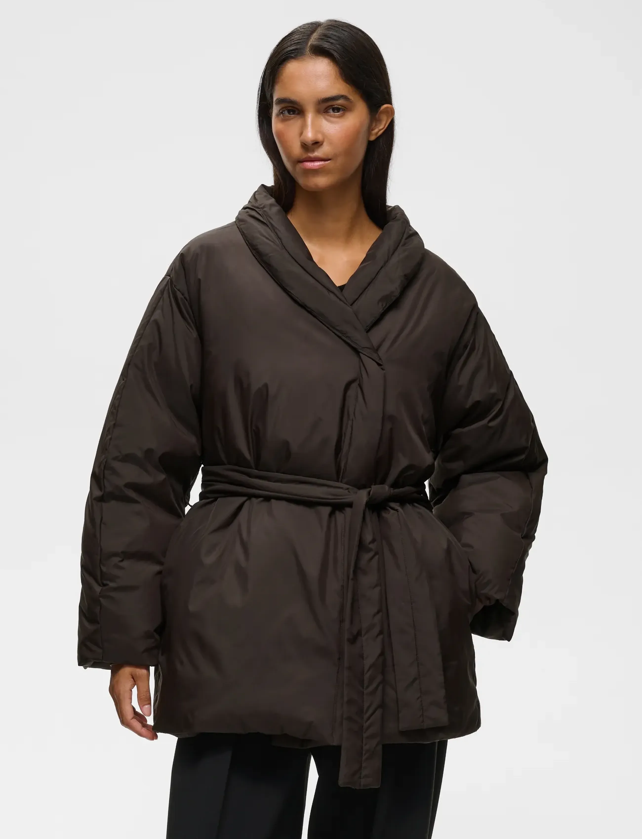 Zinnahiw Short Cocoon Coat