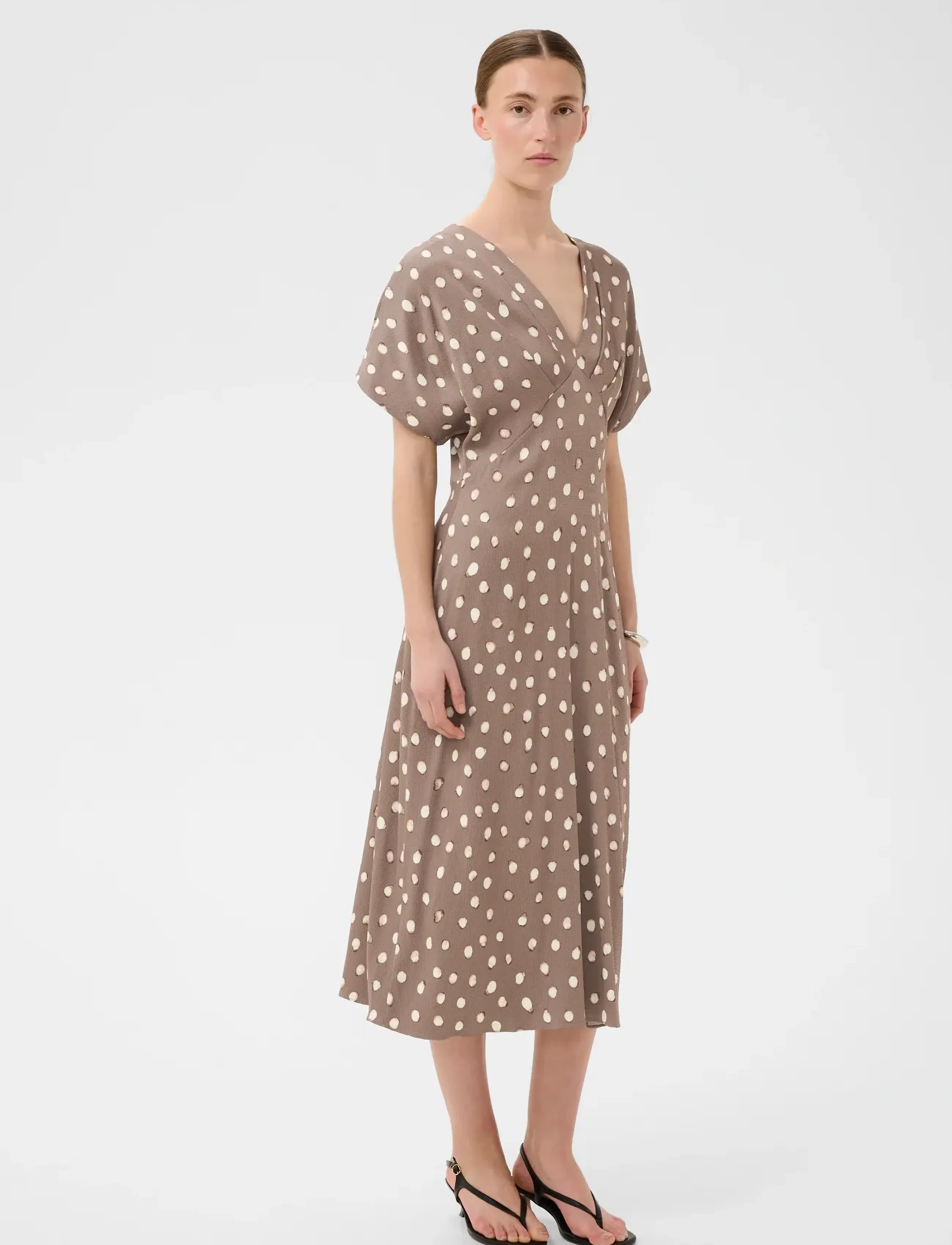InWear - HENRIIW FITTED DRESS - midikleidid - brown brush dot - 5