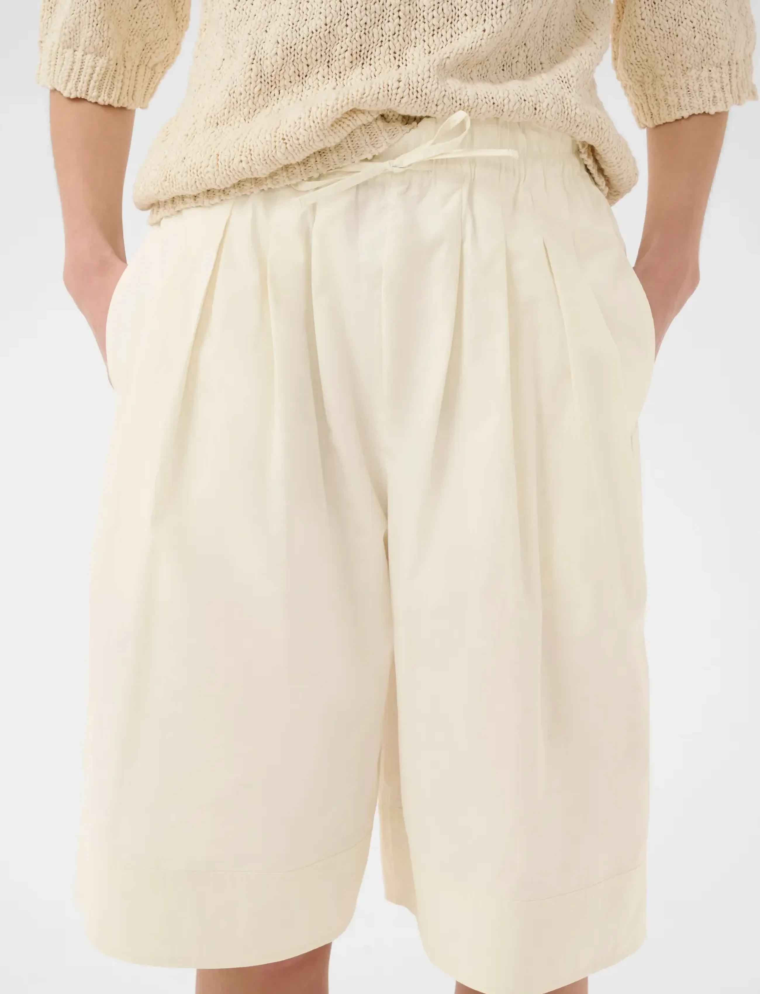 InWear - HAZEIW BERMUDA SHORTS - bermuda püksid - vanilla - 4