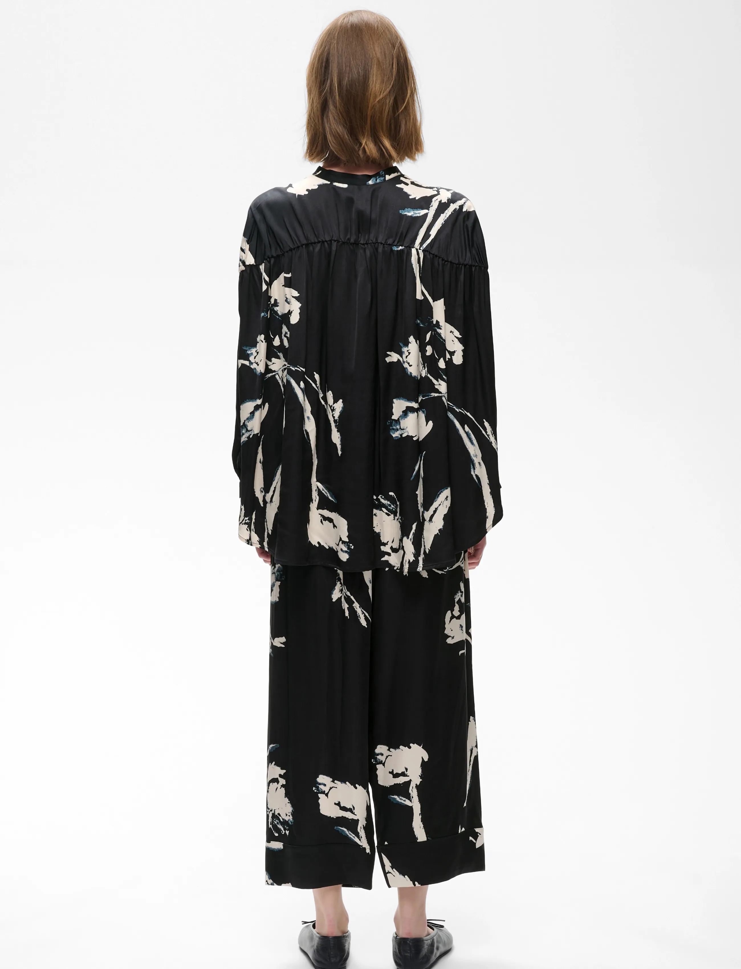 InWear - MEADOWIW BLOUSE - black painted flower - 5