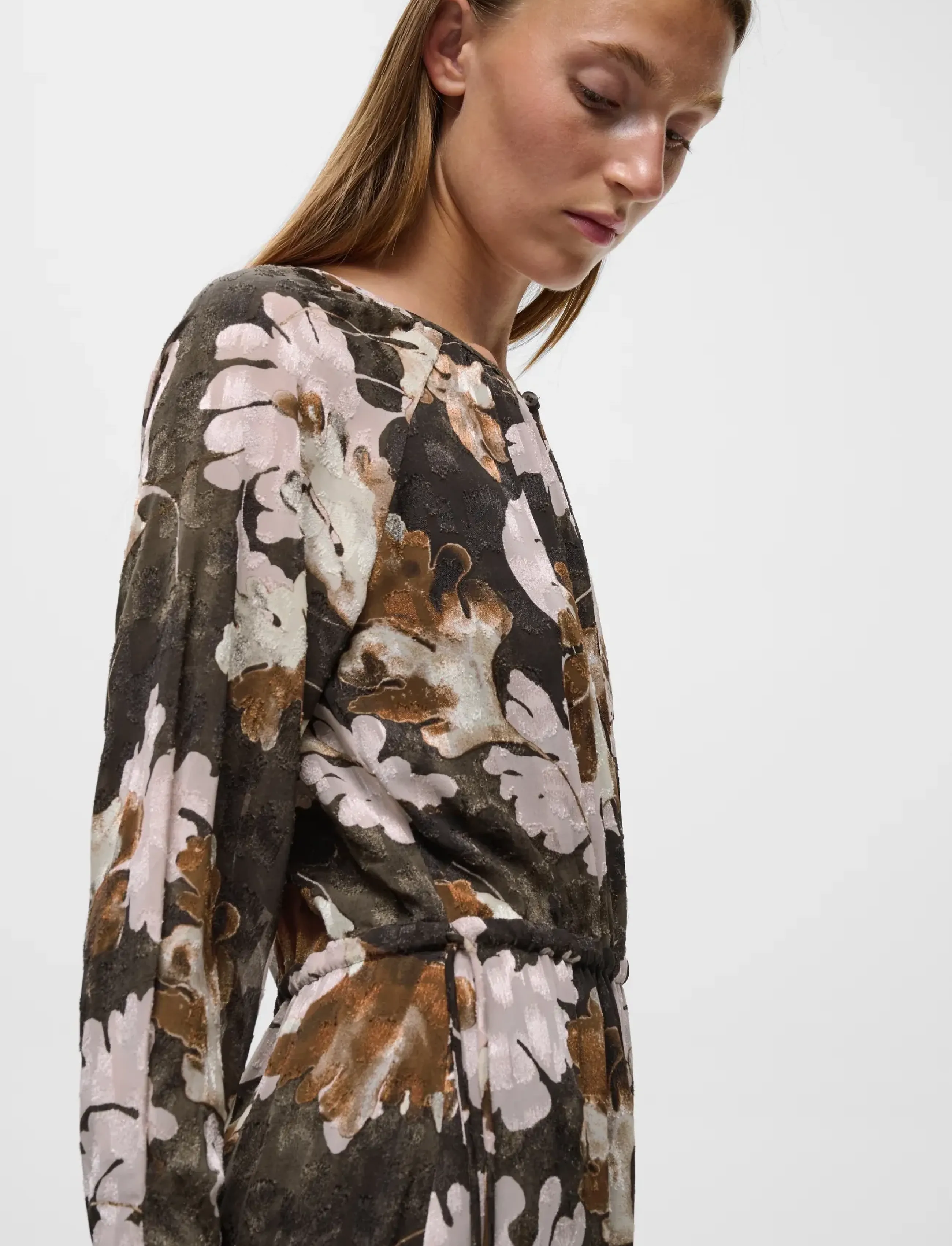 InWear - MASONIW SHORT DRESS - korte kjoler - brown w pink fall leaves - 4
