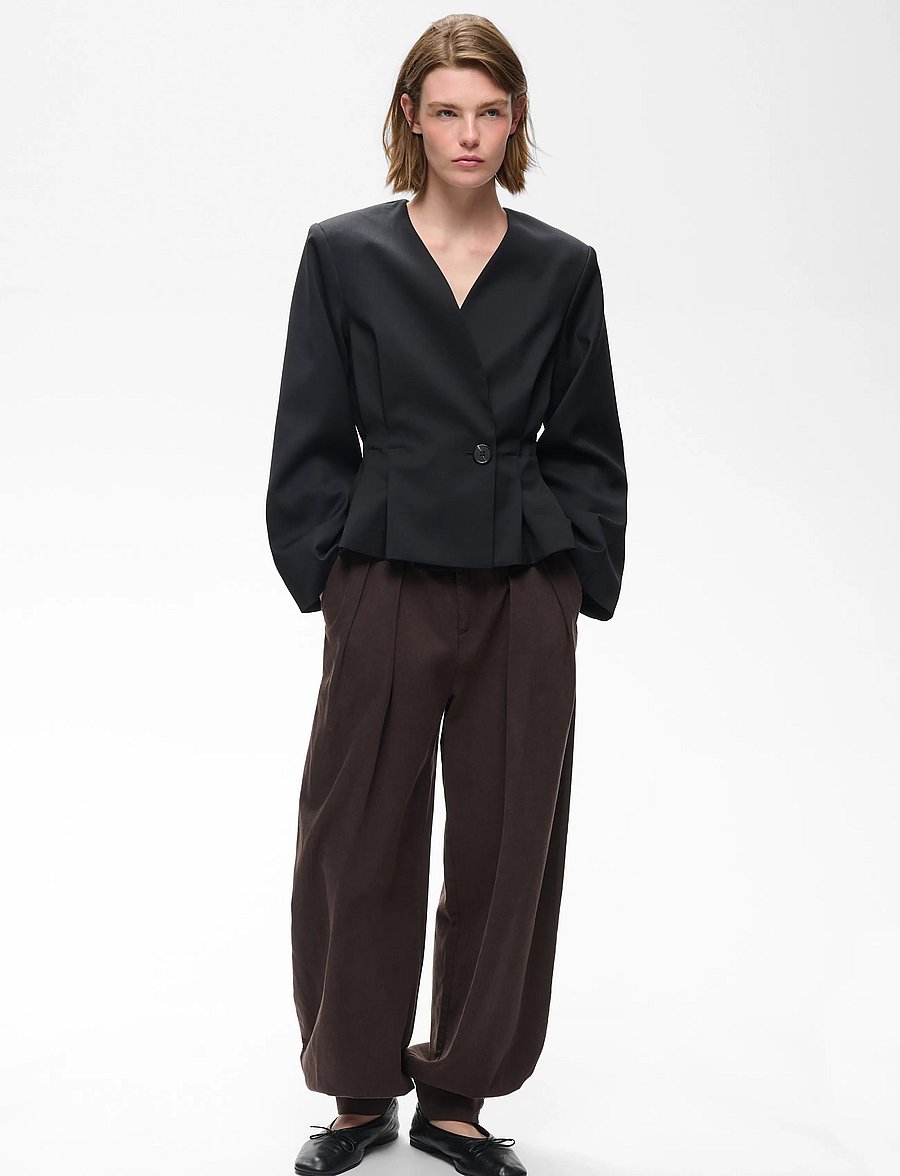 InWear - CARAHIW BLAZER - cropped blazers - black - 5