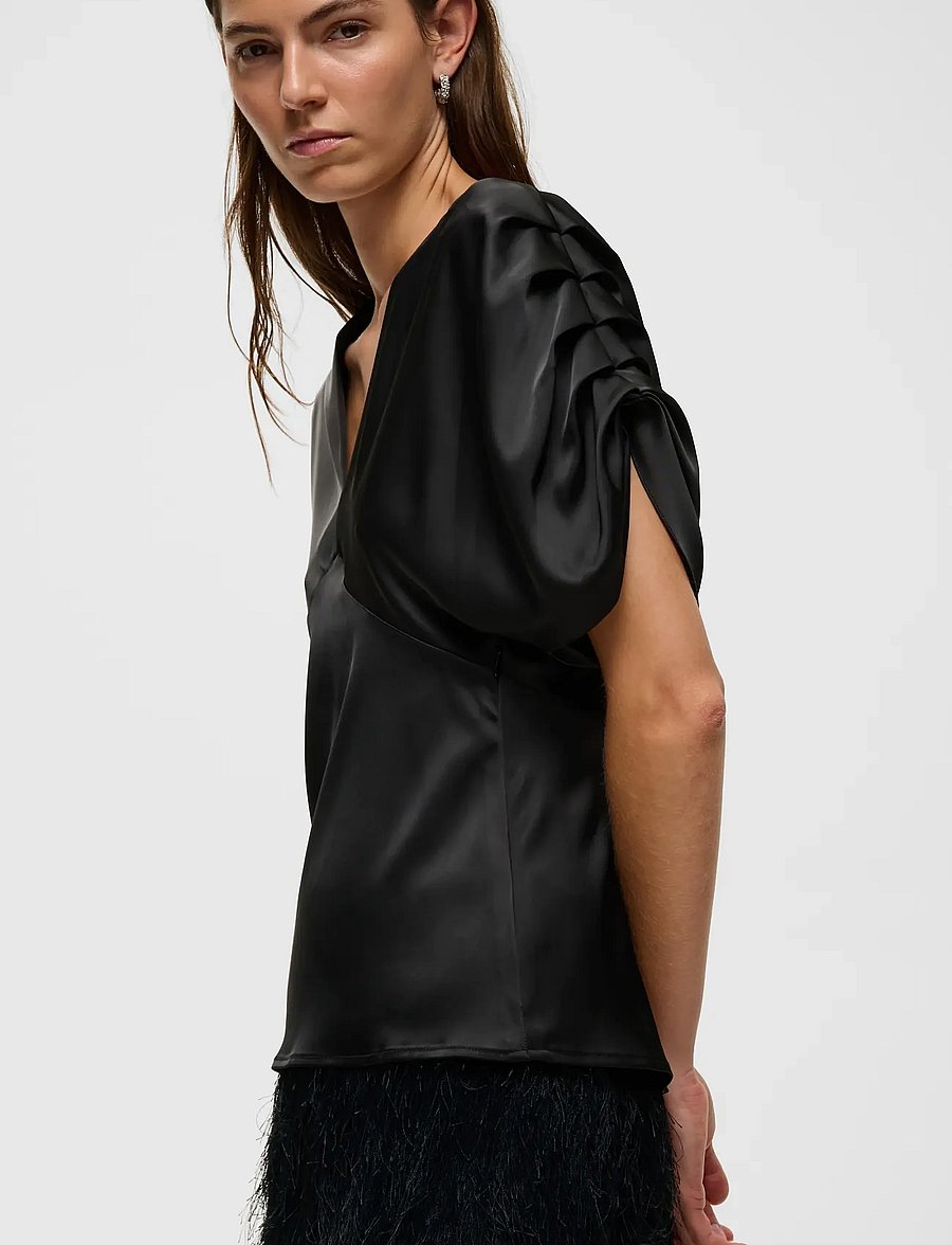 InWear - OAKKIIW TOP - kortærmede bluser - black - 5