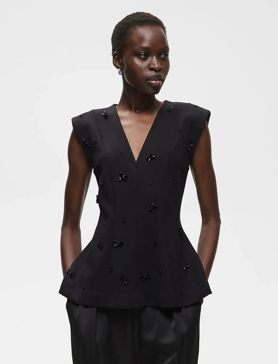 InWear - BAYAIW VINCENT TOP - Ärmlösa blusar - black sequinsflower - 0