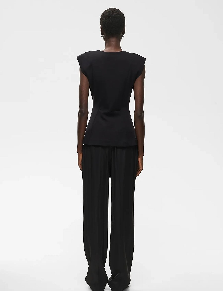 InWear - BAYAIW VINCENT TOP - Ärmlösa blusar - black sequinsflower - 4