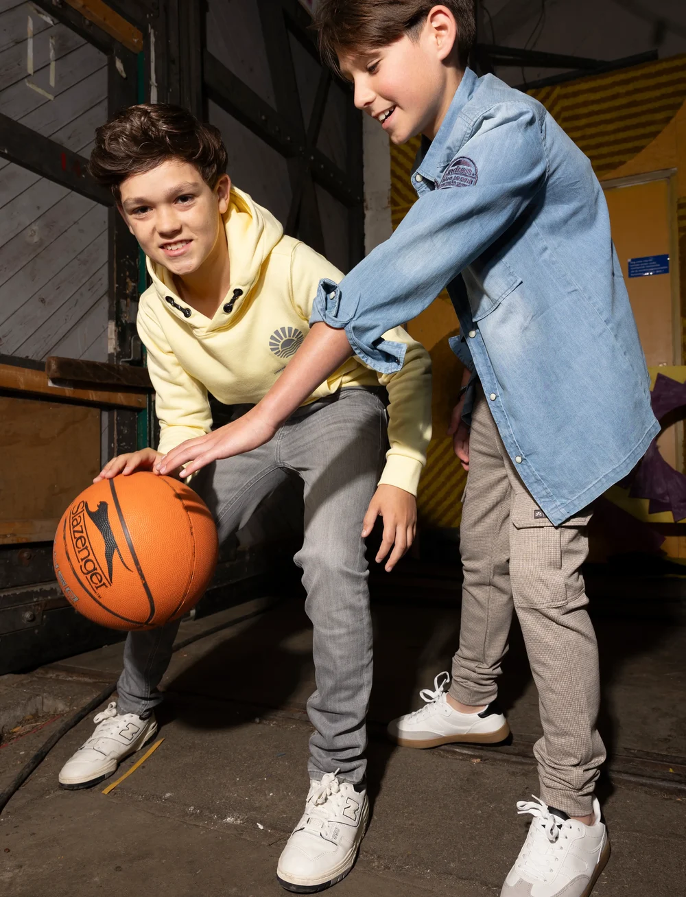 Indian Blue Jeans - Hoodie Backprint - kapuzenpullover - lemonade - 5