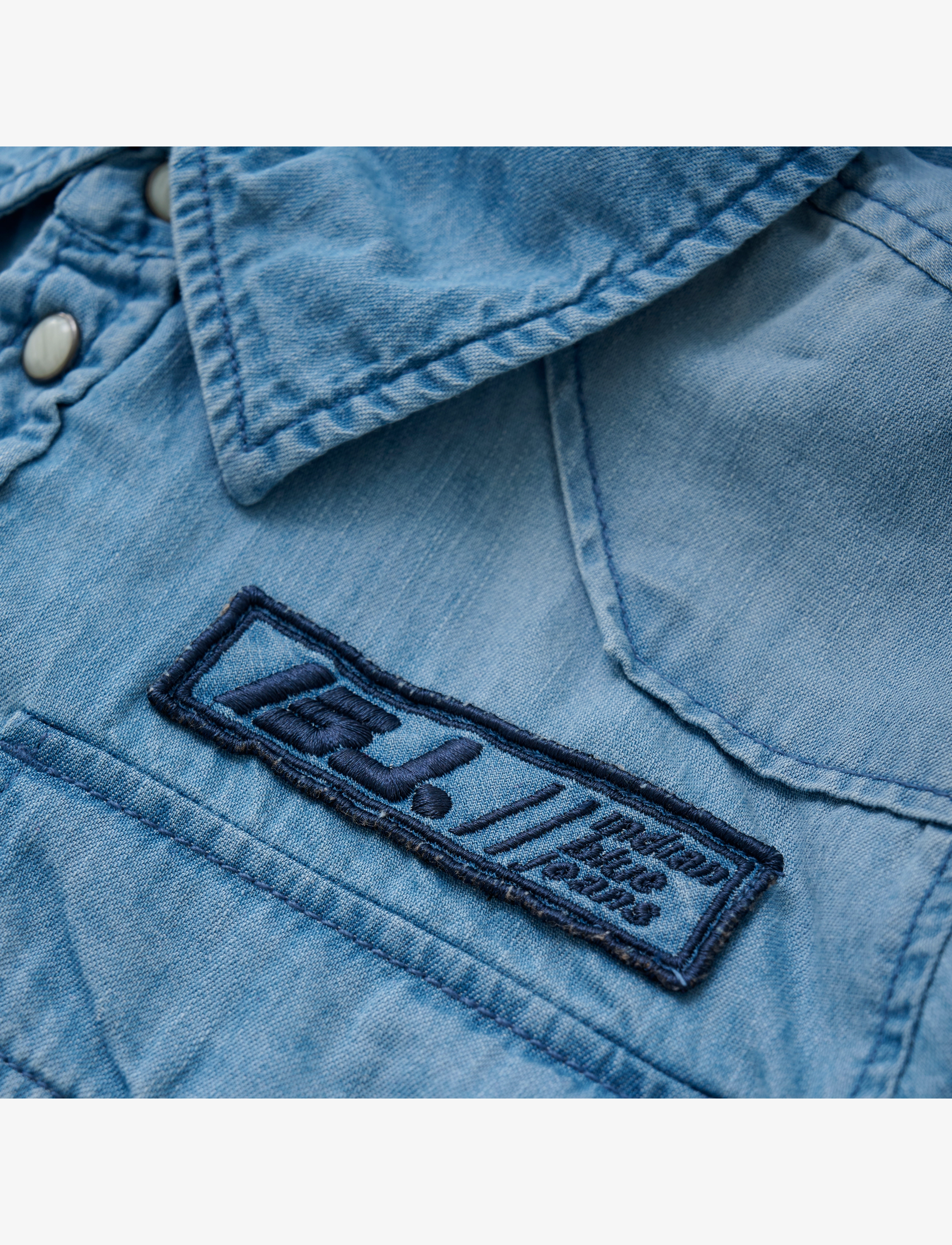Indian Blue Jeans - Shirt Denim Badges - light denim blue - 3