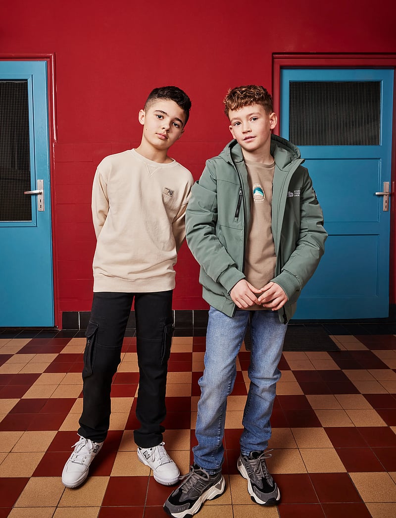 Indian Blue Jeans - Sweater Chest IB - sweatshirts - timber wolf - 0