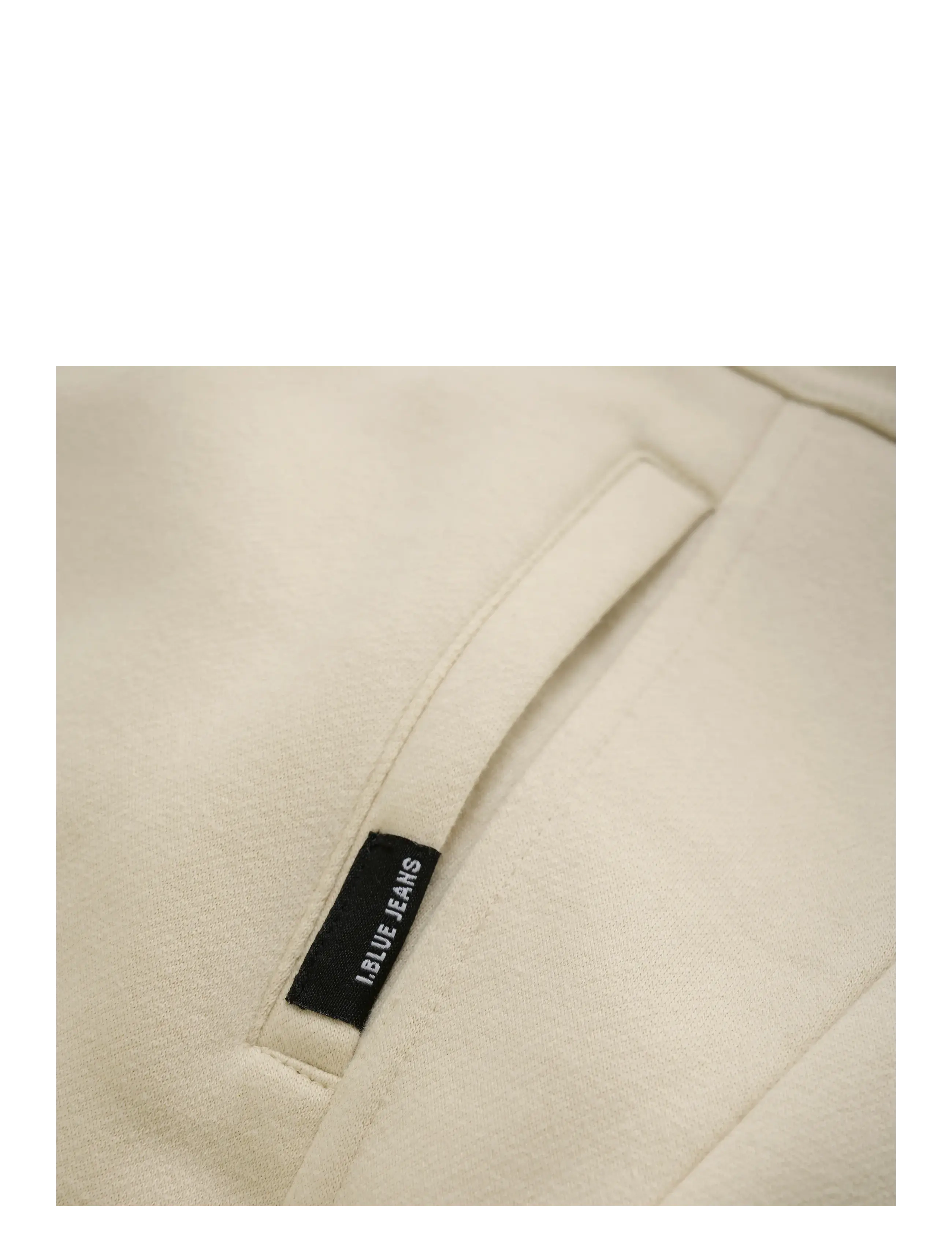 Indian Blue Jeans - Hoodie Badge - huvtröjor - sandshell - 2