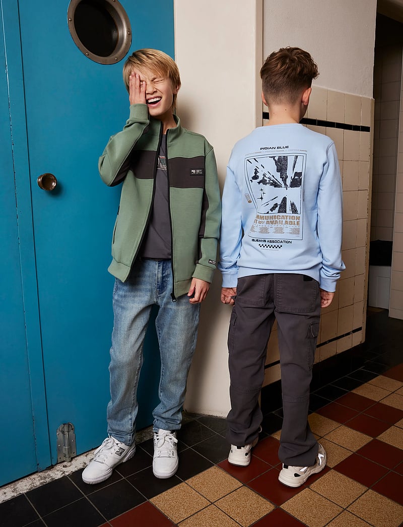 Indian Blue Jeans - Sweater Backprint - sweatshirts - windsurfer - 3