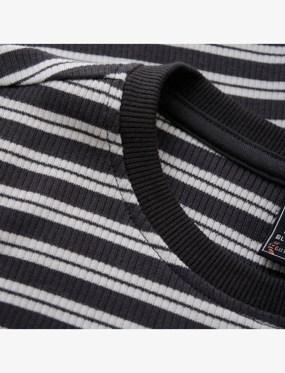 Indian Blue Jeans - T-shirt LS Cropped Striped - long-sleeved t-shirts - phantom - 2