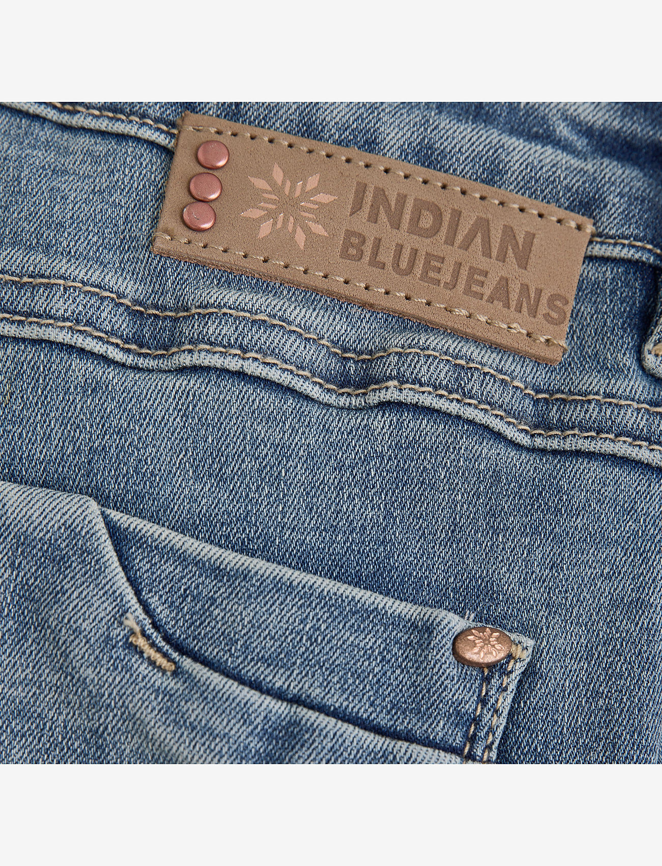Indian Blue Jeans - 2102 Flared Fit Medium Jeans - regular jeans - medium denim - 2