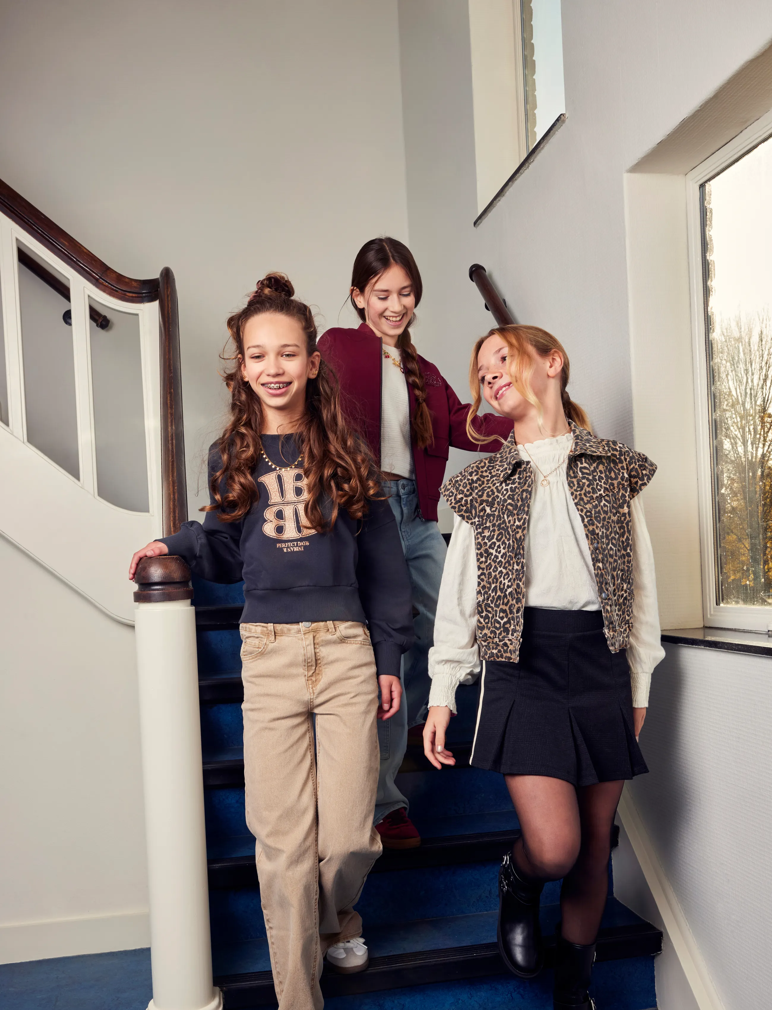 Indian Blue Jeans Sweater Lava Dye - Sweatshirts & Kapuzenpullover - PHANTOM / black