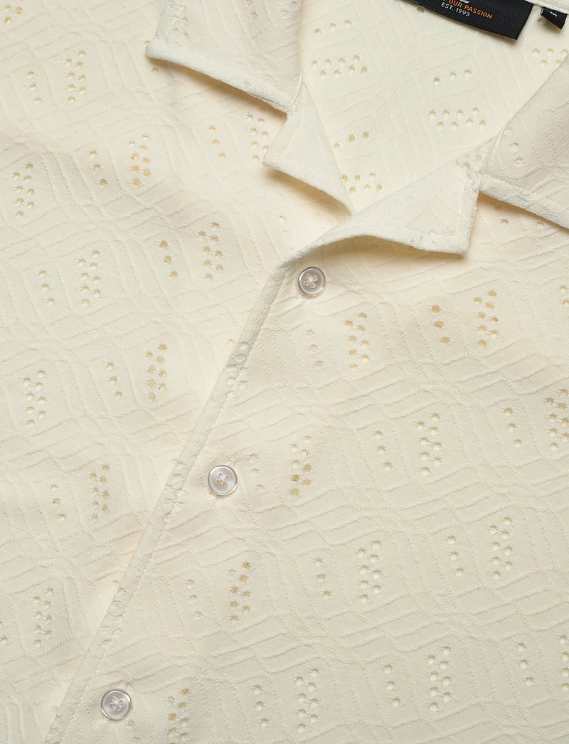 INDICODE - INJerry - lyhythihaiset kauluspaidat - vanilla ice - 3