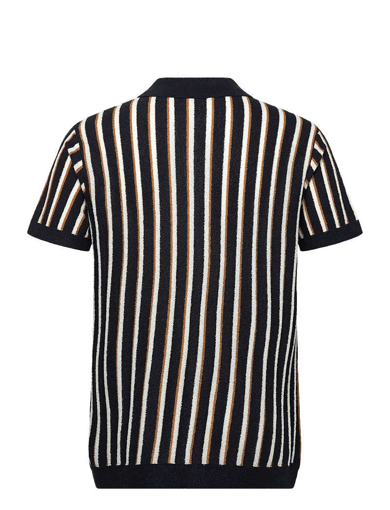 INDICODE - INKazemi - kootud polosärgid - sky captain - 1