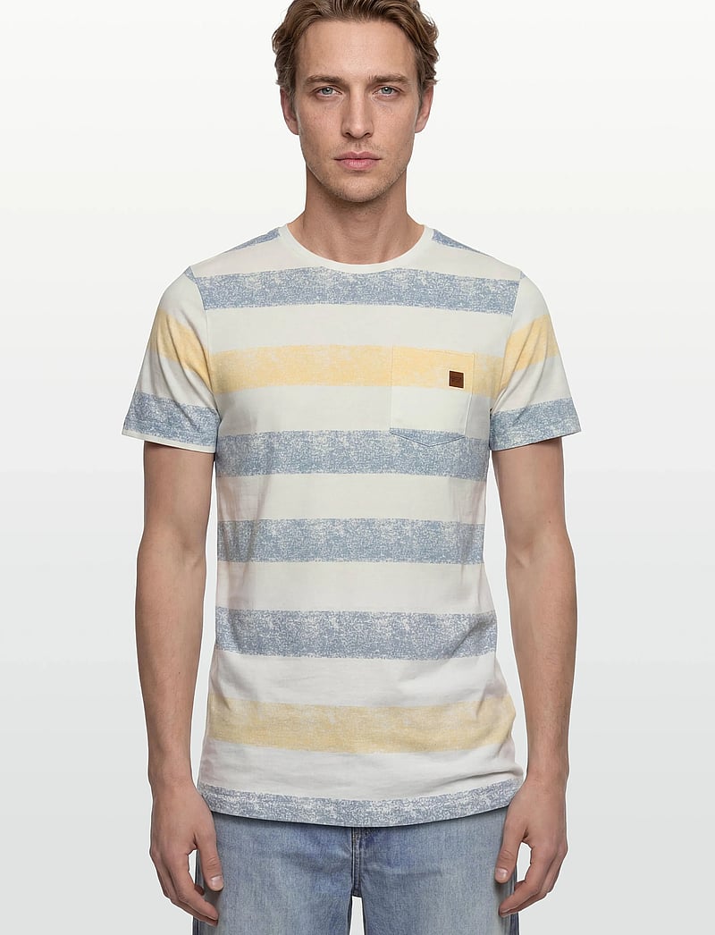 INDICODE - INHernandez - kortærmede t-shirts - anise flower - 3