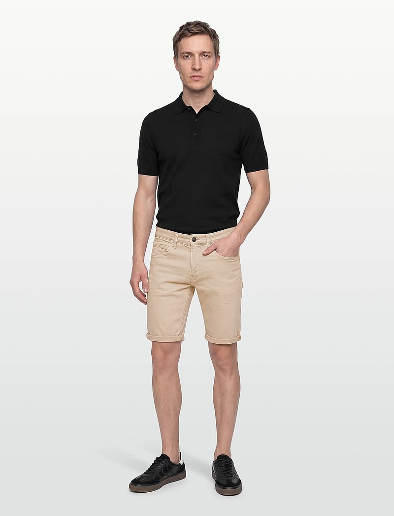 INDICODE - INKaden - jorts - fog - 0