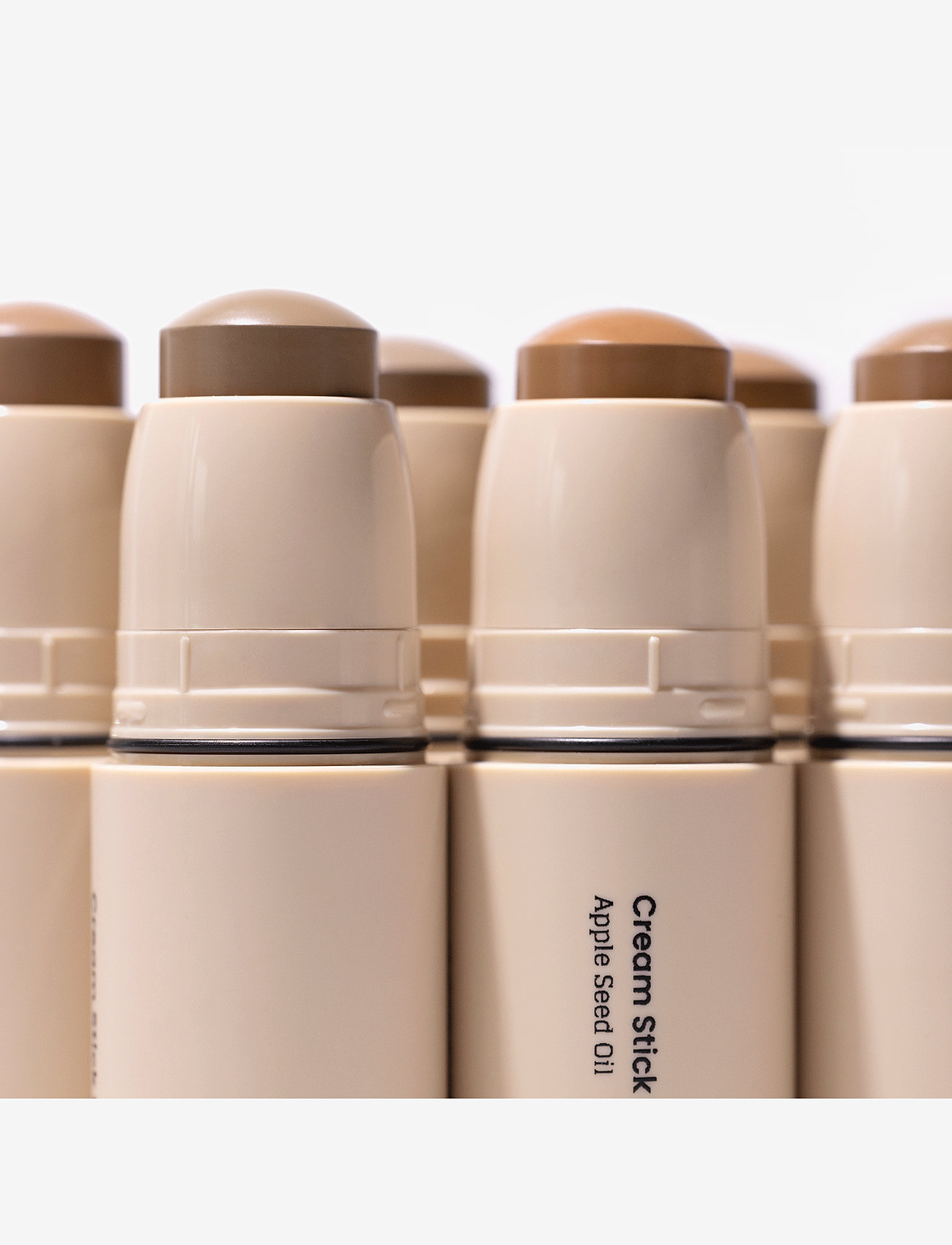 INGLOT - INGLOT CREAM STICK BRONZER MEDIUM BROWN 111 - smink - medium brown 111 - 4