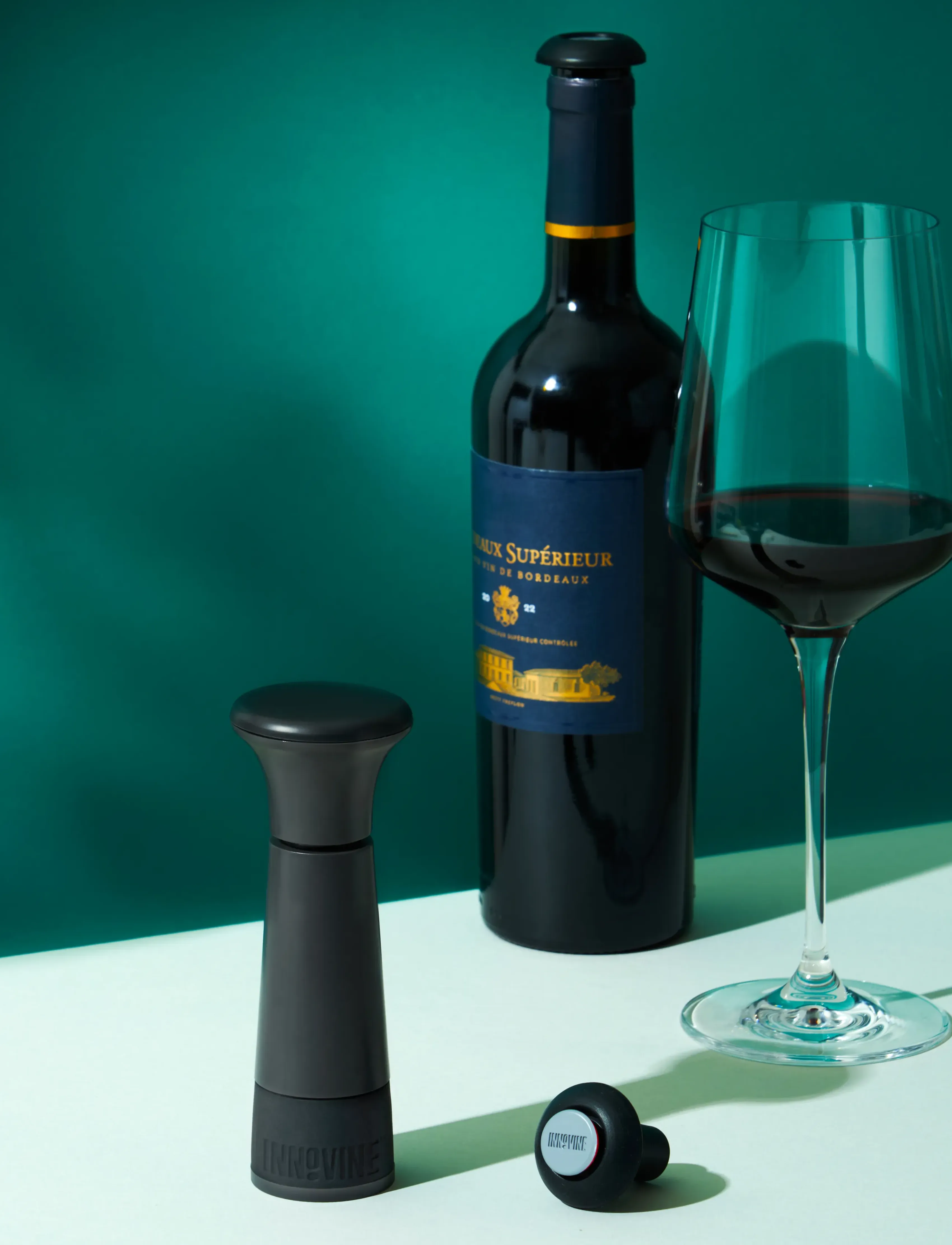 Innovine - Vacuum Pump Wine Saver in Graphite by Innovine™ - vakuumförpackare - grey - 0