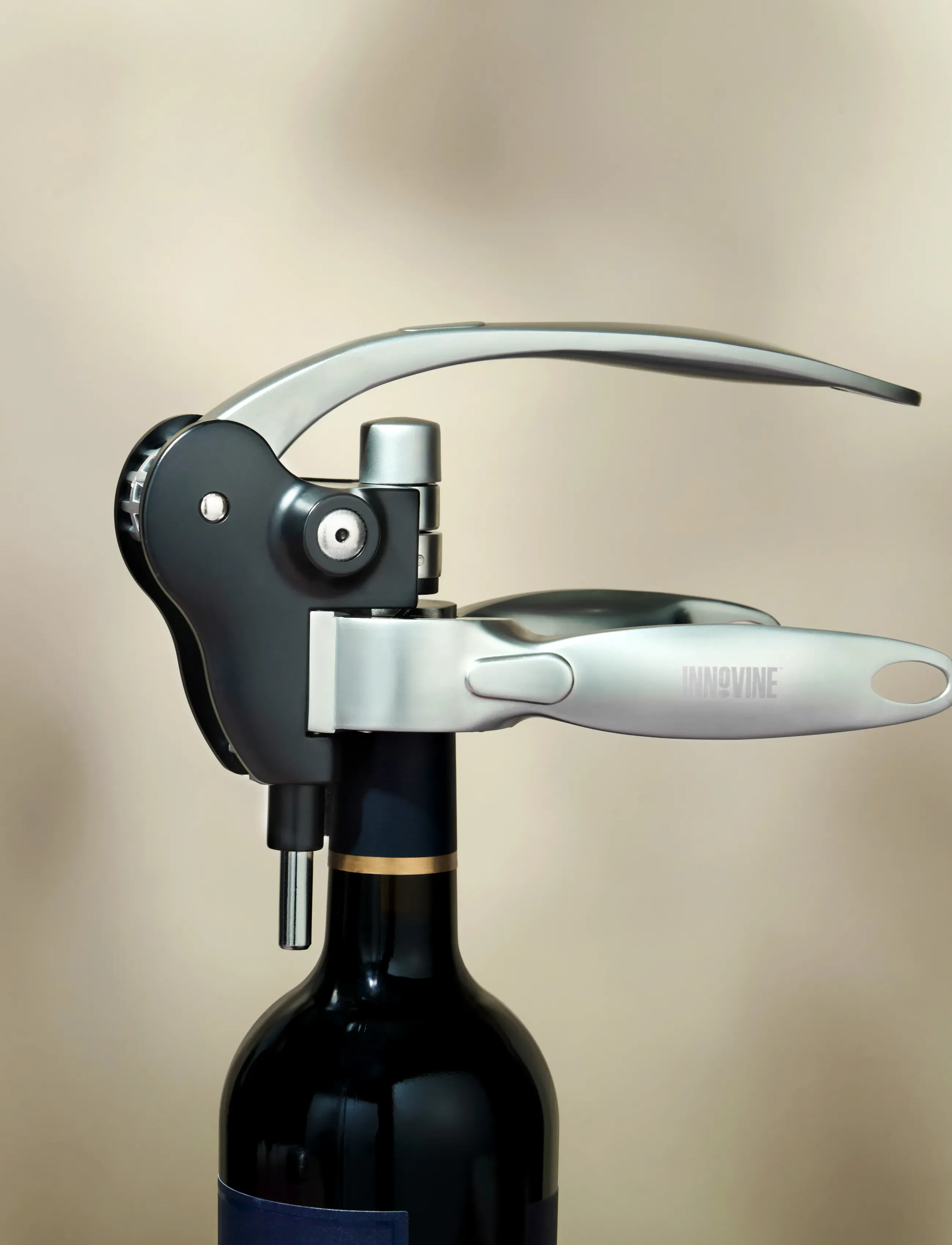 Innovine - Horizontal Lever Corkscrew by Innovine™ - Övriga köksredskap - black - 0