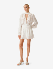 IRO - WP29KEANO - vakarėlių drabužiai išparduotuvių kainomis - white - 3