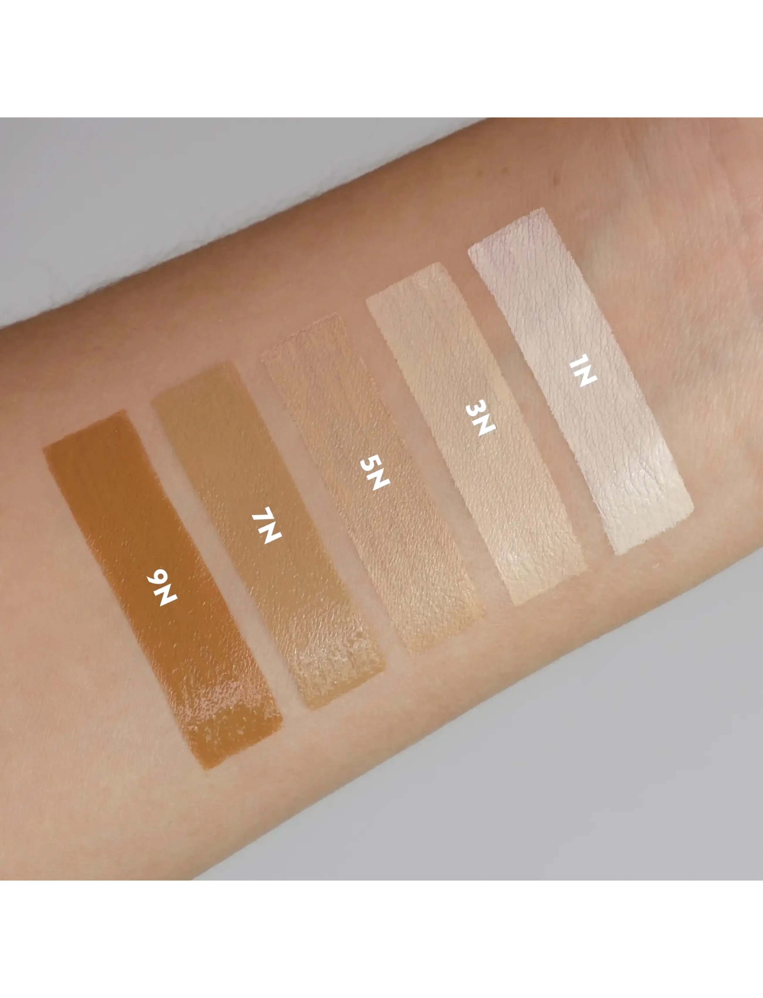 IsaDora - The Wake Up The Glow Lightweight Radiant Concealer 9N Neutral - ansigt - neutral - 4