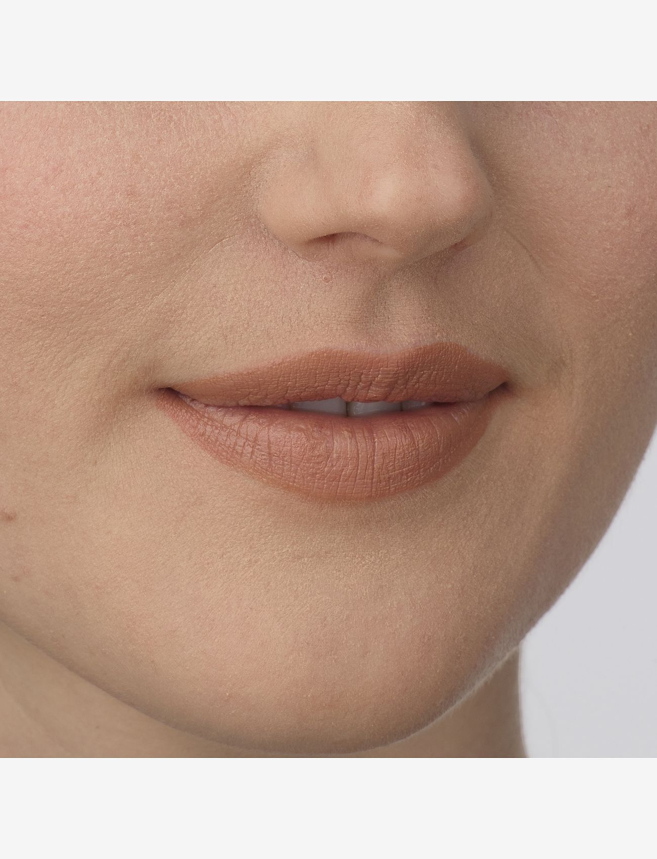 IsaDora - IsaDora Perfect Moisture Lipstick 223 Glossy Caramel - smink -  223 glossy caramel - 4