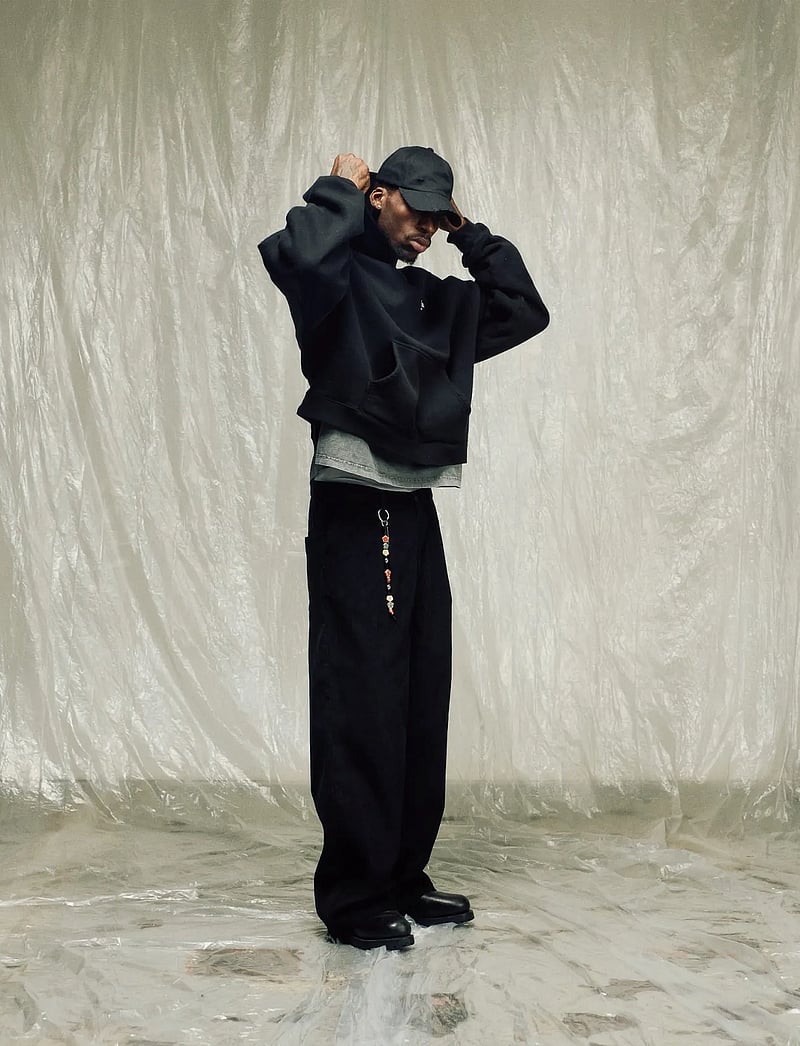 Isnurh - Isnurh Basement Relax Hoodie - hættetrøjer - black - 3