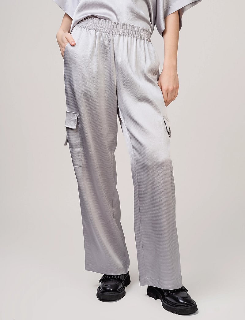 Ivo Nikkolo - Woven Trousers, TACARGO - hosen mit weitem bein - light grey - 4