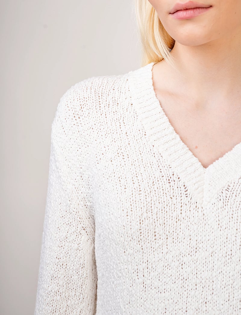 Ivo Nikkolo - Long Sleeve Heavy Knit, KLEERY - swetry - natural white - 4